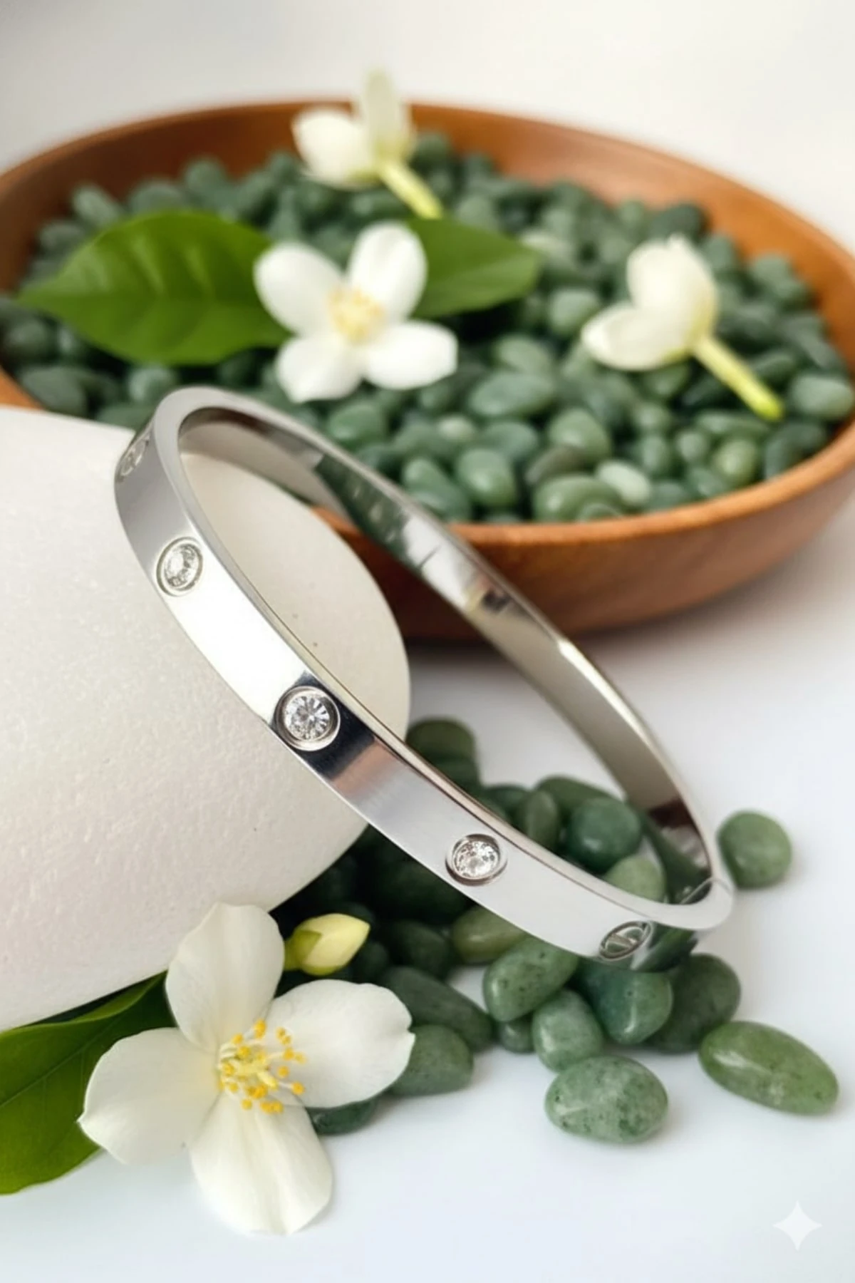 TAŞLI GÜMÜŞ RENKLİ KELEPÇE CRTIER-BLK-GMS-01