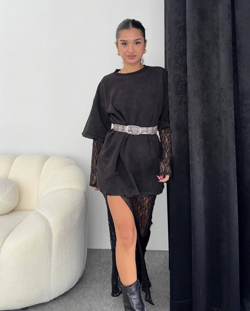 ETEKLİ TİŞÖRTLÜ TAKIM