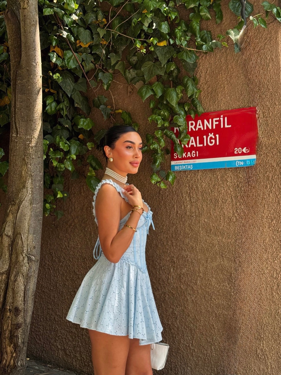 BRODE ASKILI ELBİSE