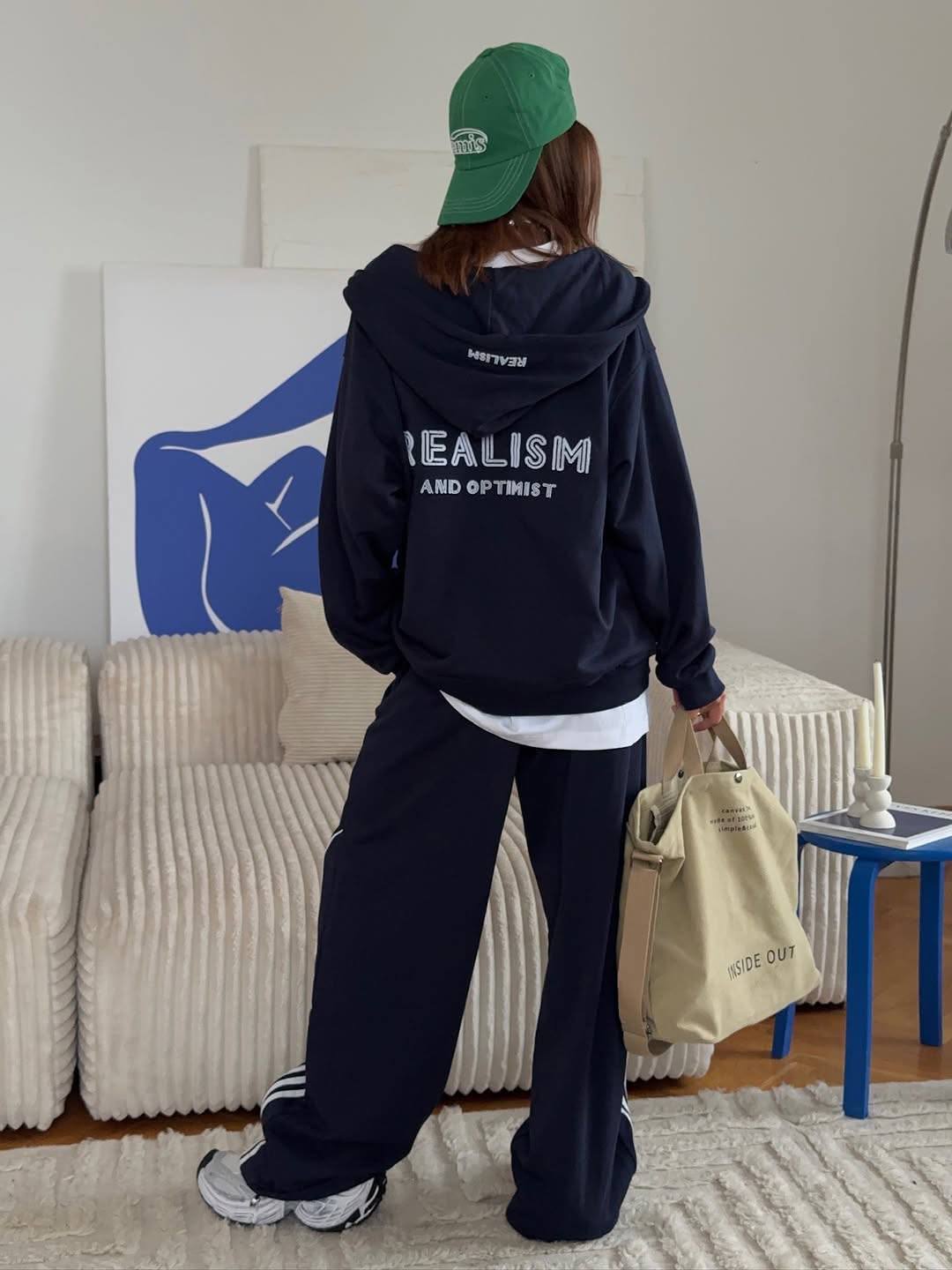 ŞERİTLİ VE BASKILI EŞOFMAN TAKIM