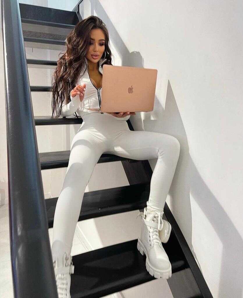 ÖNDEN NİKEL FERMUARLI TULUM BEYAZ