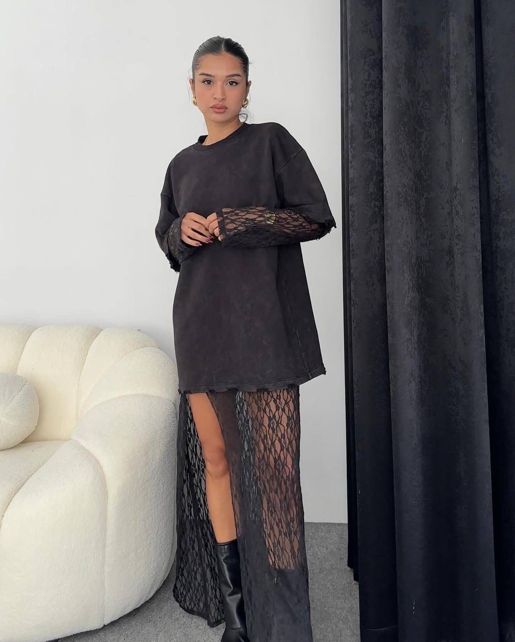 ETEKLİ TİŞÖRTLÜ TAKIM