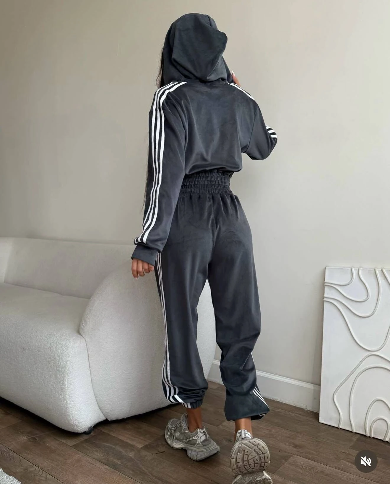 KADİFE EŞOFMAN TAKIM