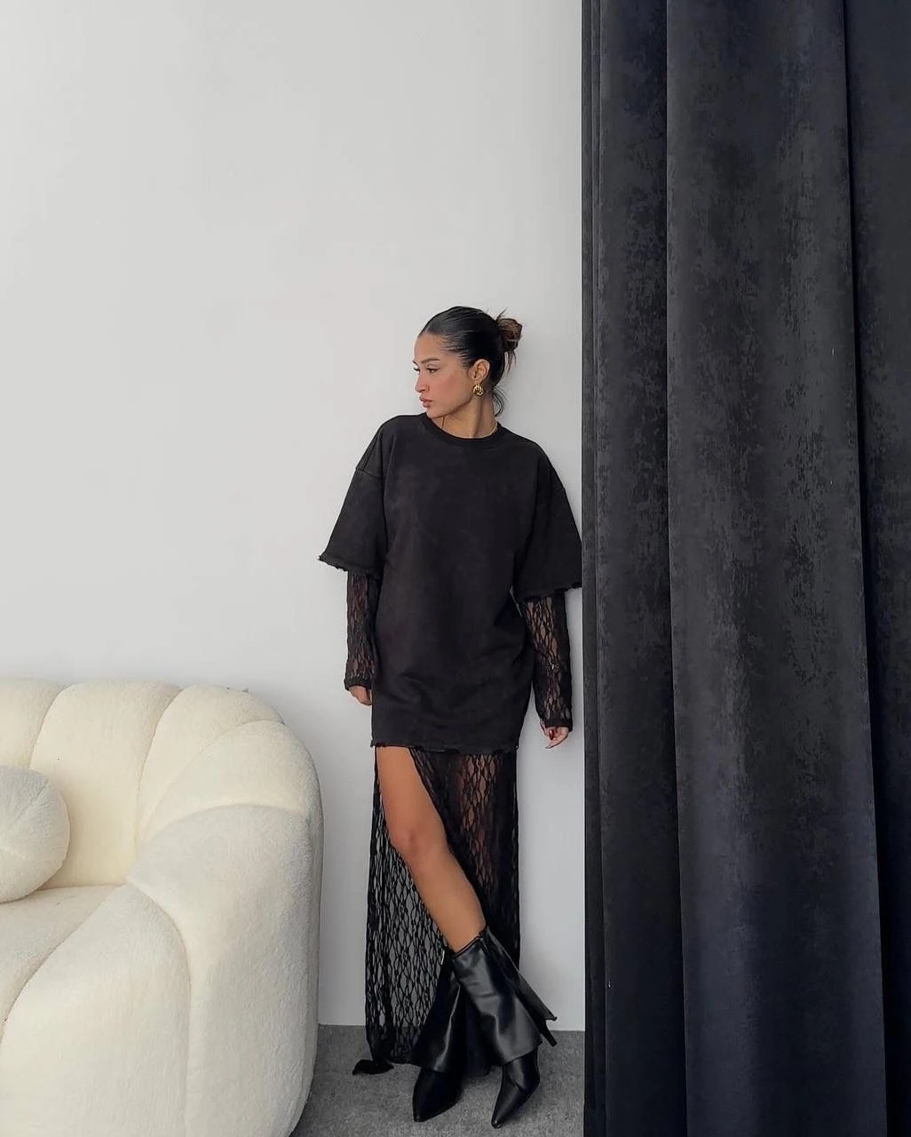 ETEKLİ TİŞÖRTLÜ TAKIM