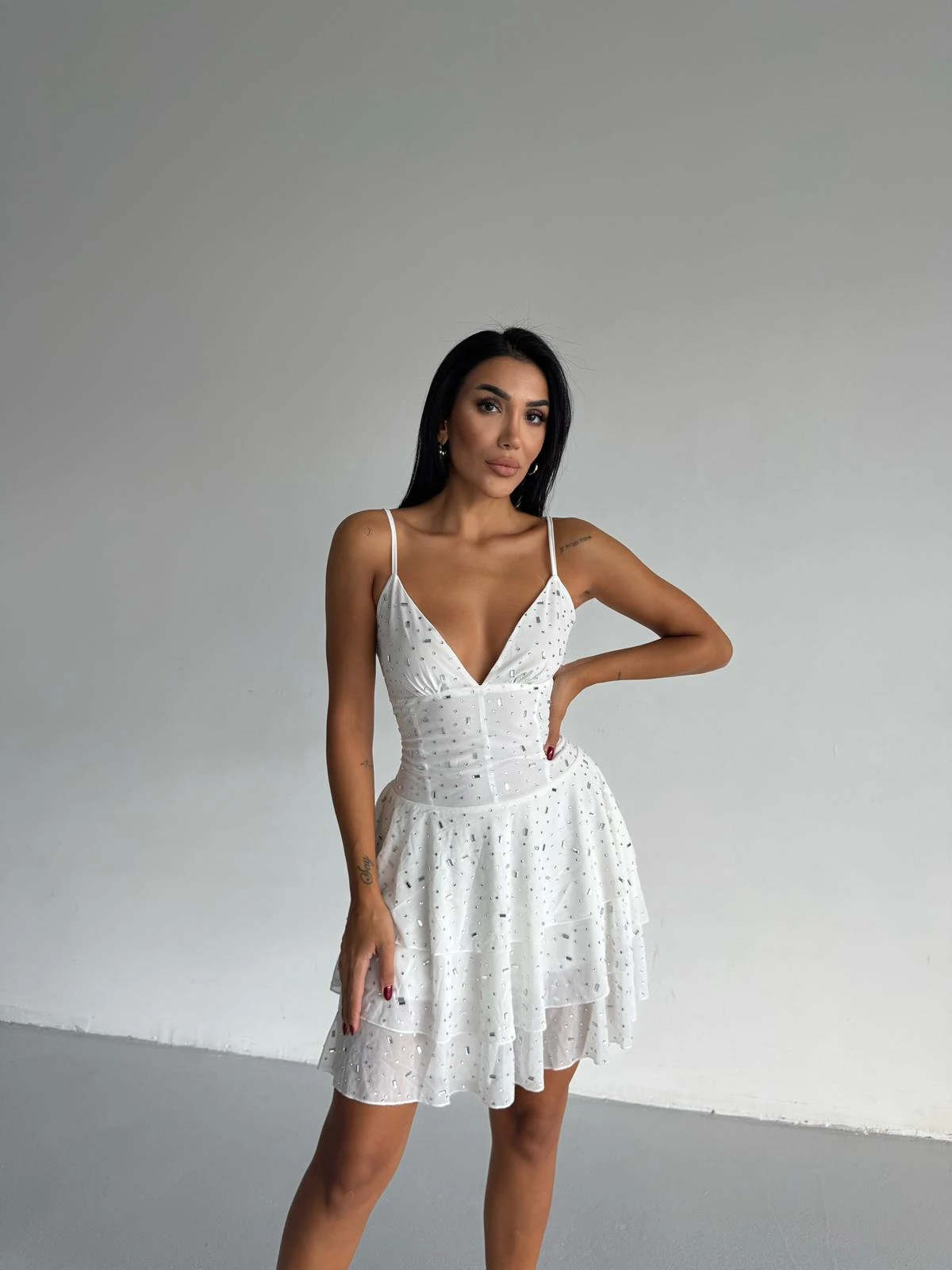 PARLAK TAŞLI ELBİSE