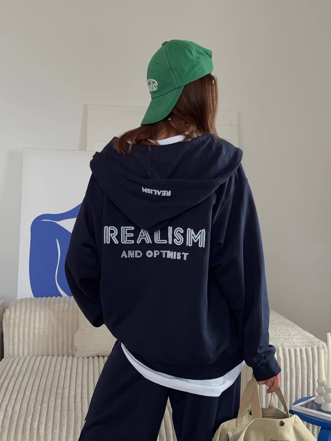 ŞERİTLİ VE BASKILI EŞOFMAN TAKIM