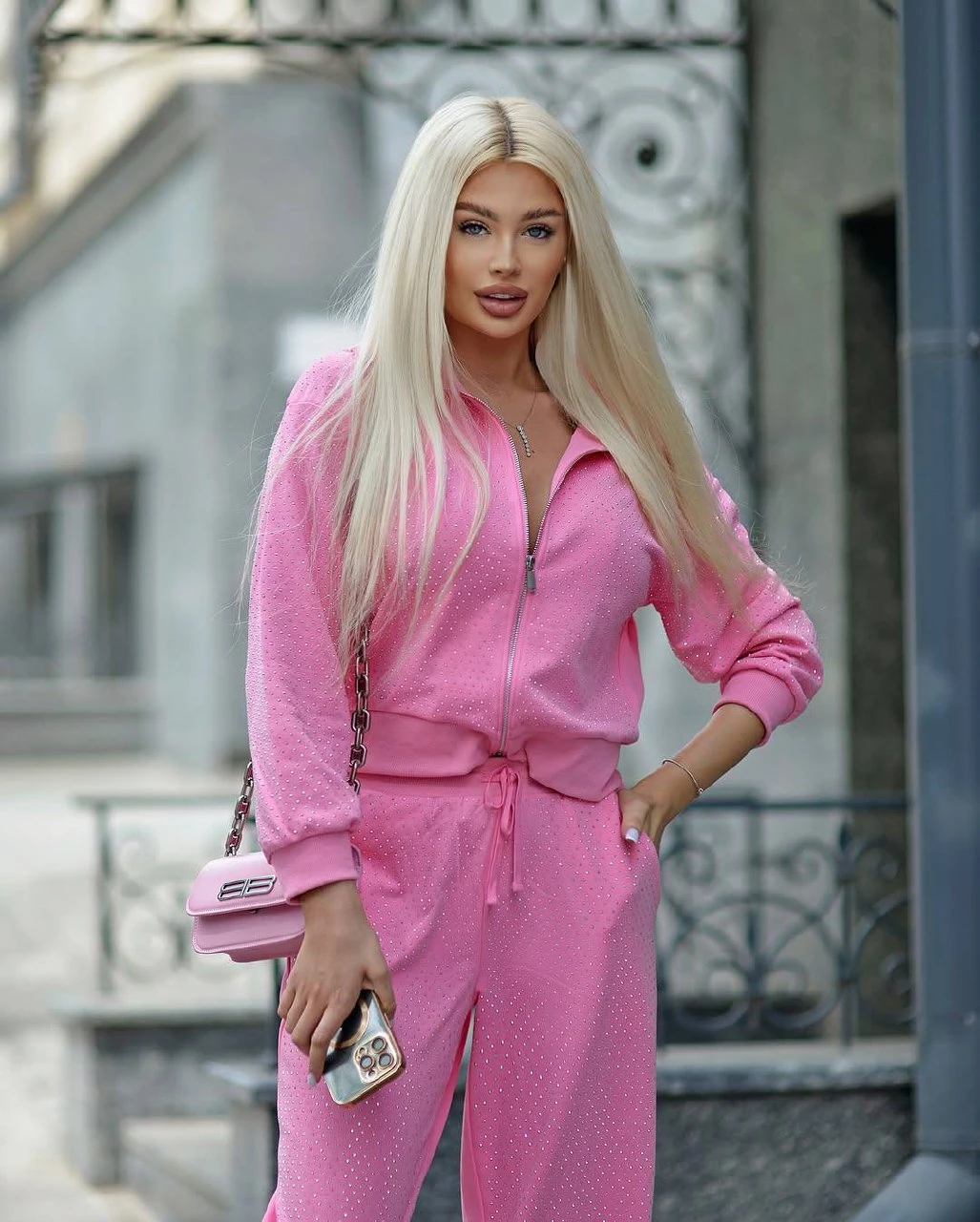 TAŞLI EŞOFMAN TAKIM