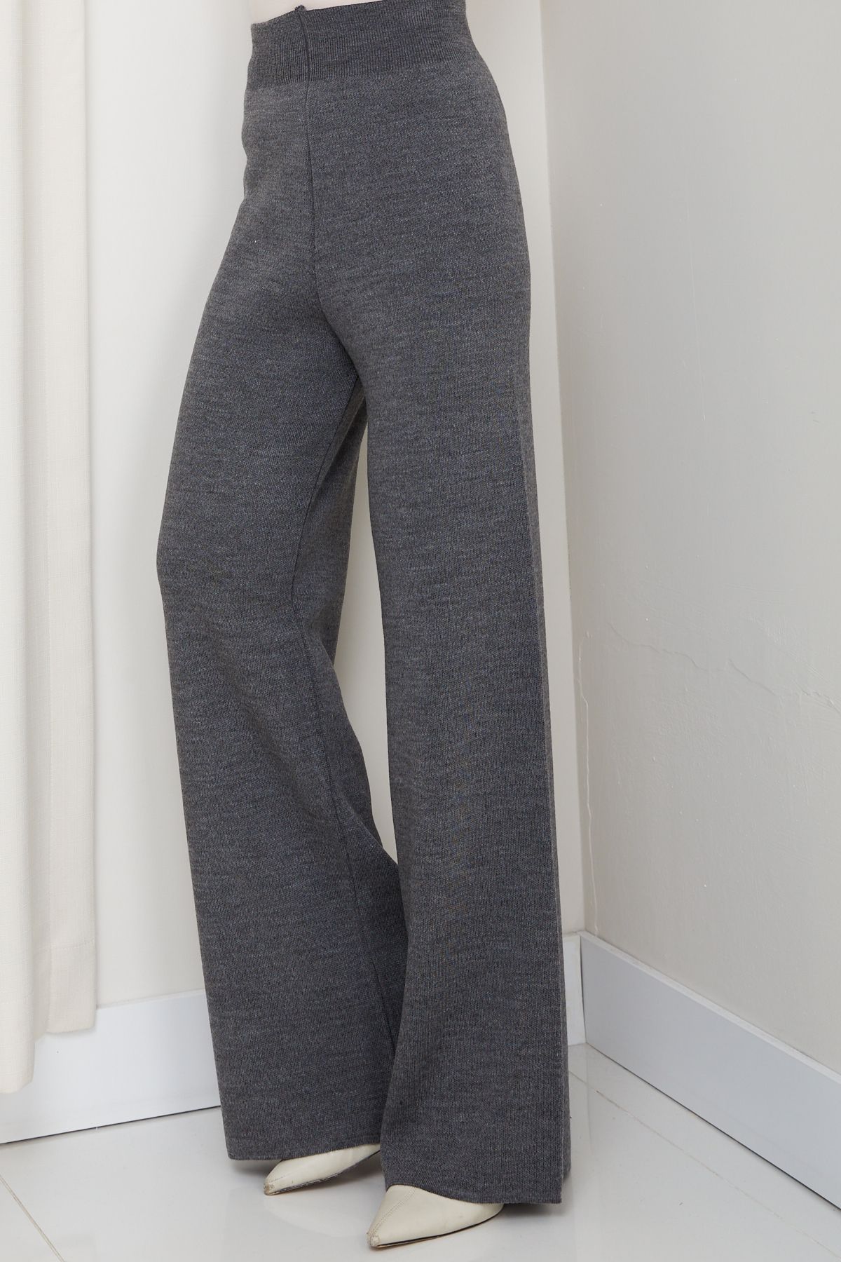 Kadın kışlık rahat kalıp bol paça comfort beli lastikli triko pantolon 1 - koyu gri