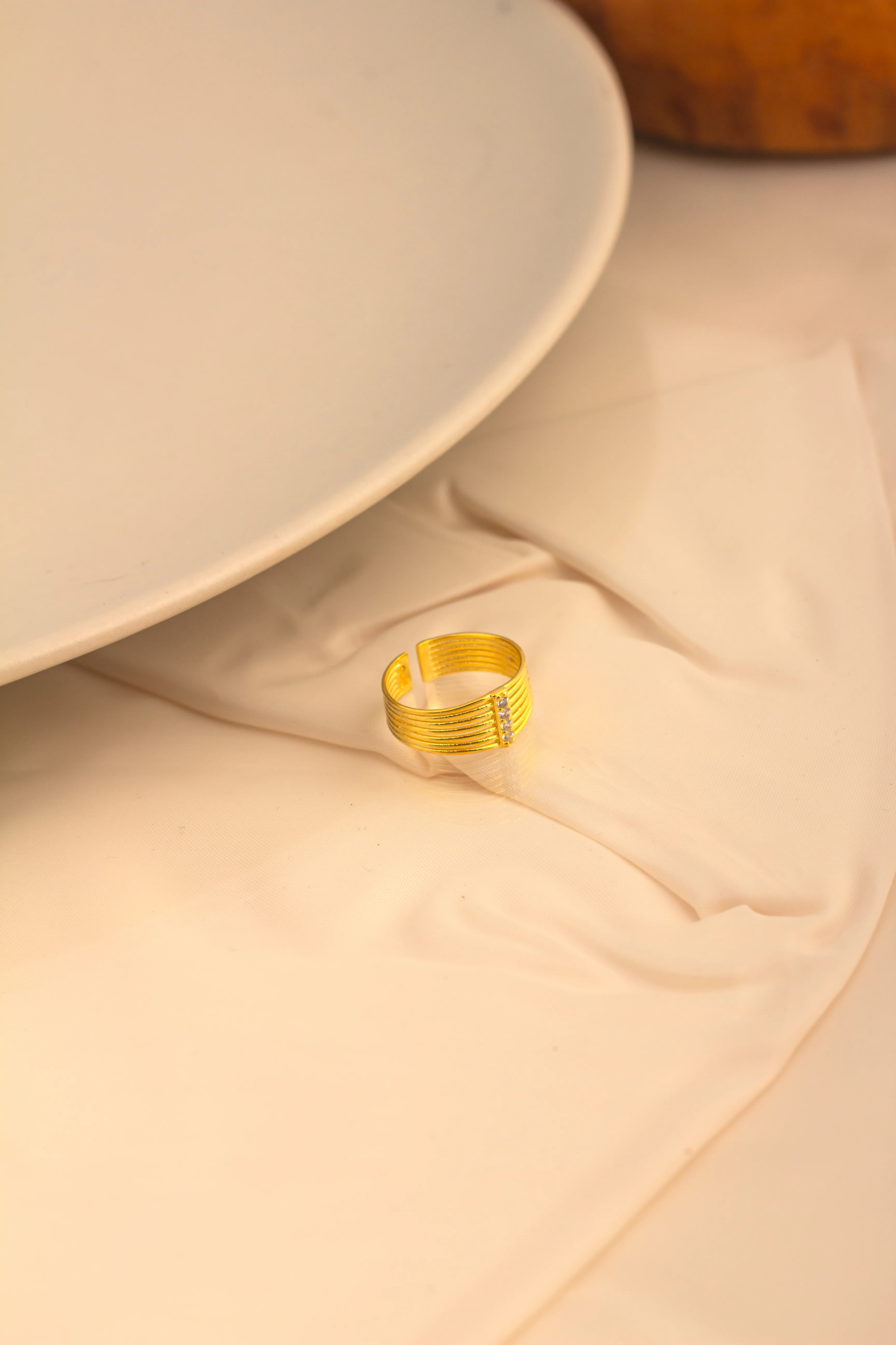 925 Gümüş | 7 Şeritli Taş Geçişli Yüzük