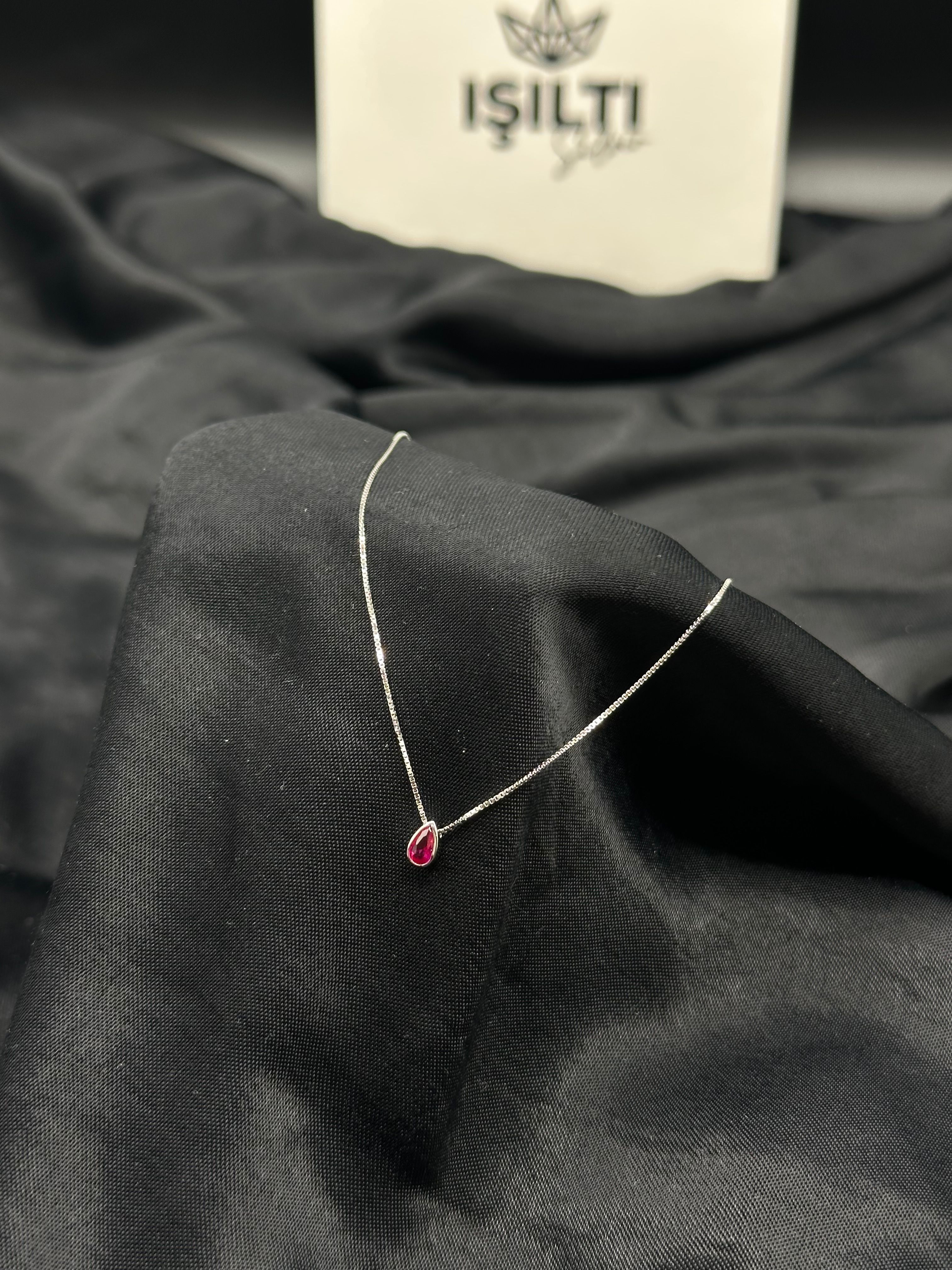 925 Gümüş | Damla Taşlı Minimal Kolye - Ruby Taşlı