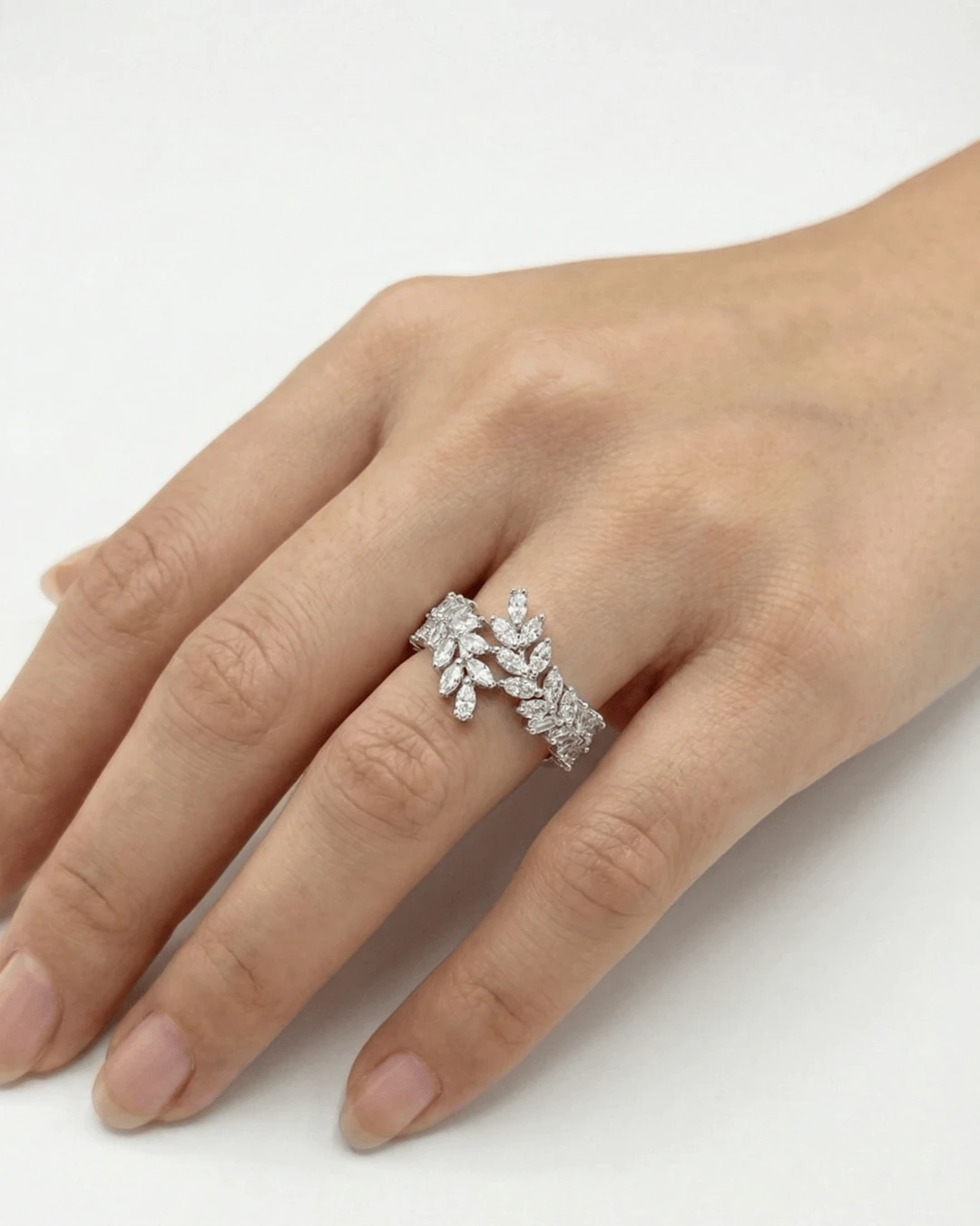 925 Gümüş | Pırlanta Tasarımlı Sarmaşık Yaprak Yüzük