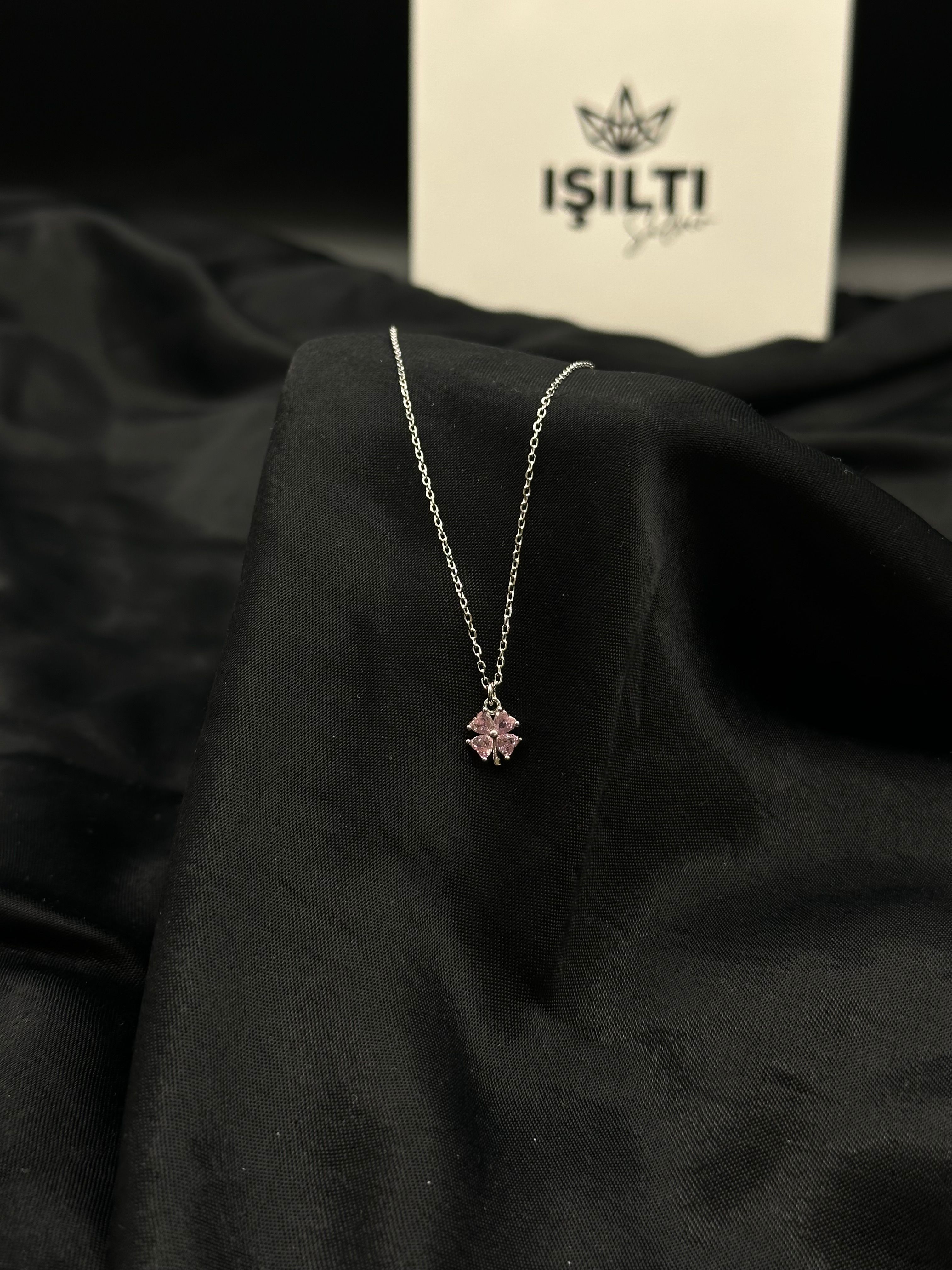 925 Gümüş | Taşlı Minimal Yonca Kolye - Pembe Kuvars Taşlı
