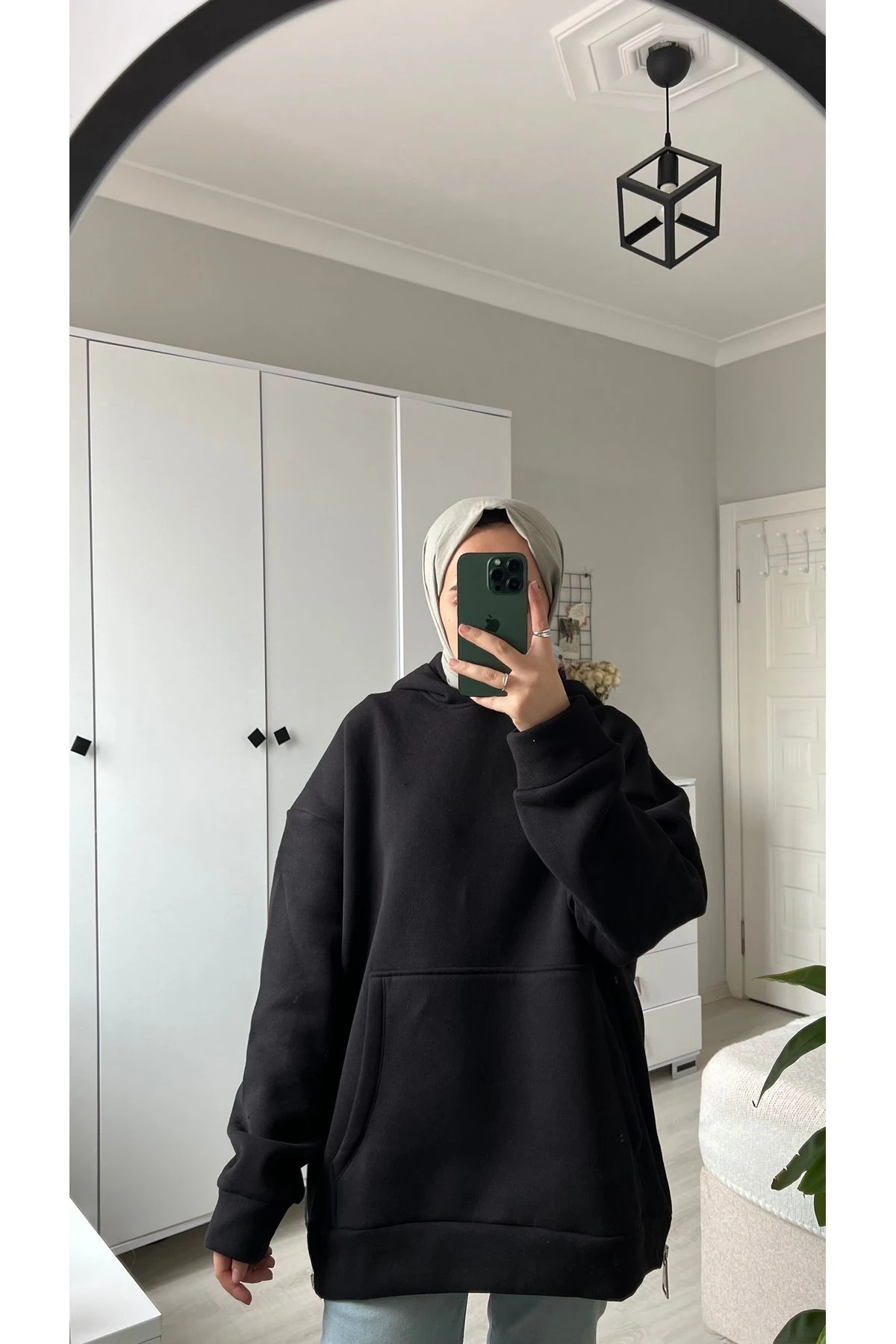 FERMUAR DETAYLI KAPÜŞONLU SWEATSHİRT