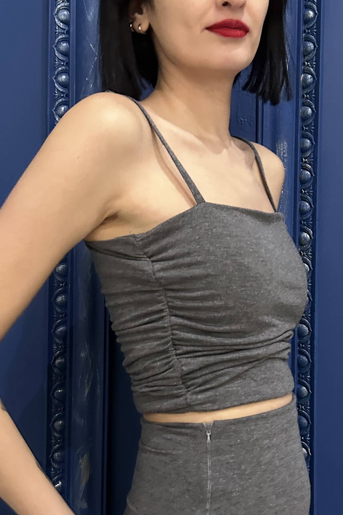 Gathered Strap Crop Top for Casual Wear