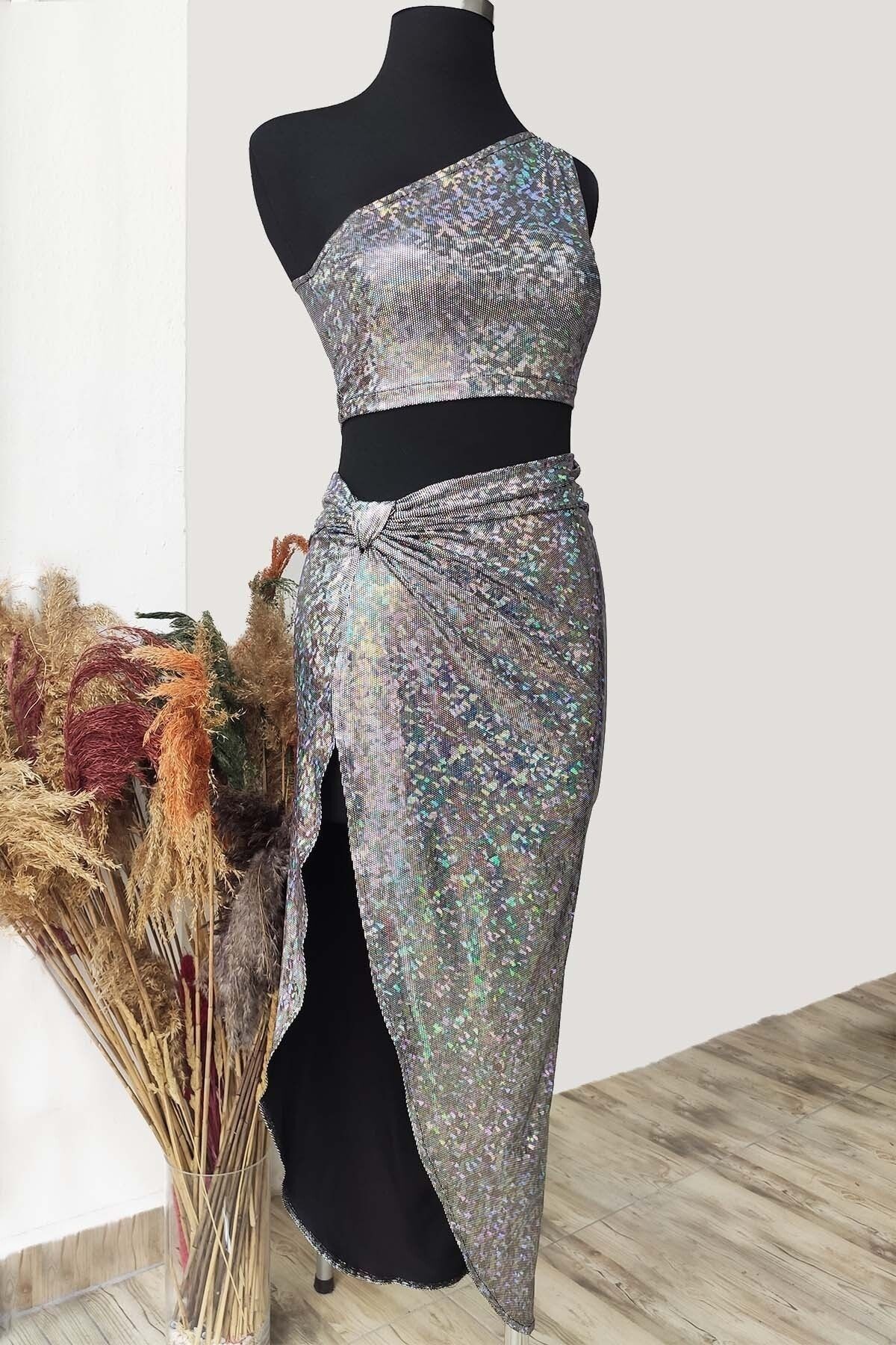 Deep Slit Skirt with One Shoulder Crop Top Set - hologram