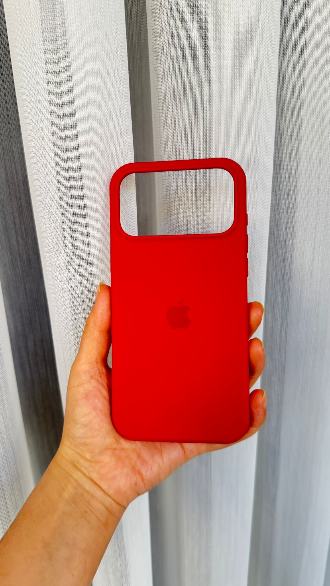 İPhone 17 Serisi Kırmızı Renk Exclusive Silinebilir Toz Kir Parmak İzi Tutmayan Lansman Deluxe Yüksek Dayanıklı Lansman Kılıflar