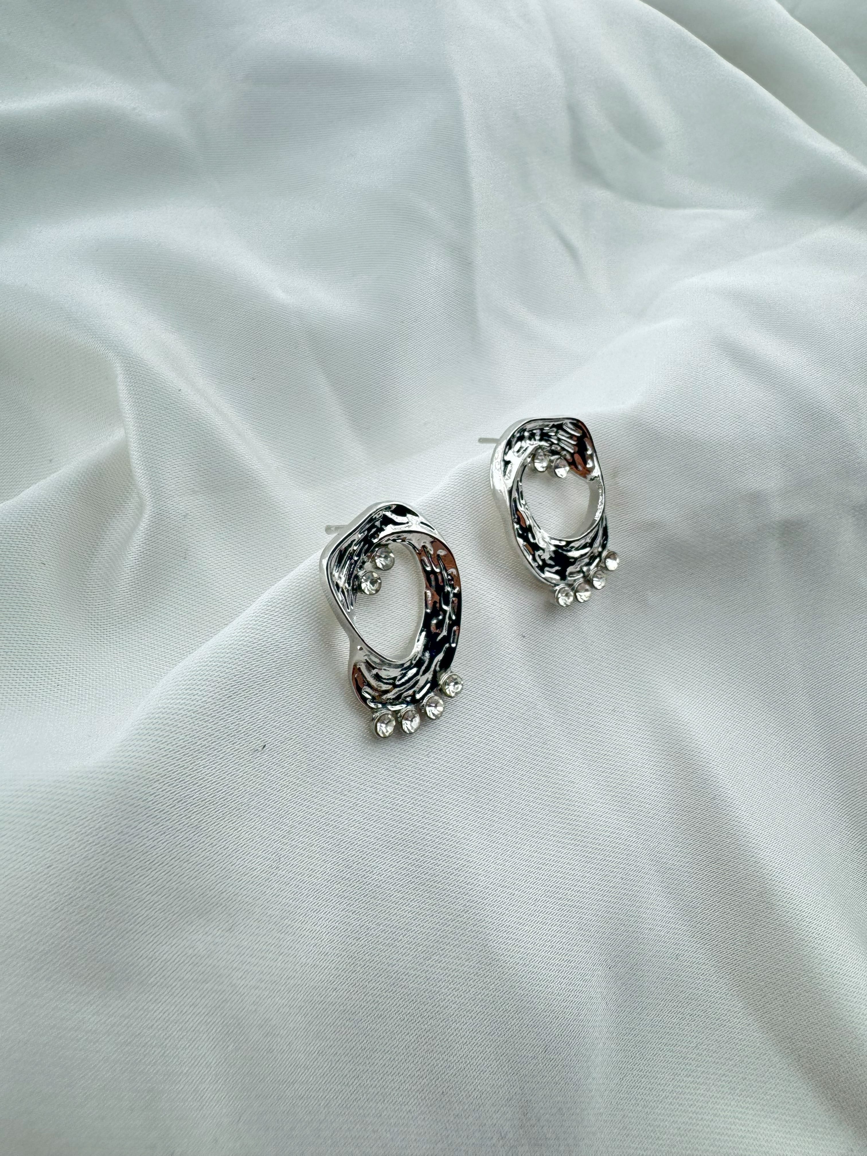 Gümüş Kaplama Yapay Elmas Çelik Küpe 