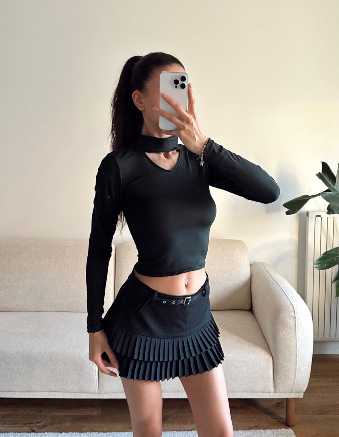 Bisiklet Yaka Önü Açık Siyah Bluz