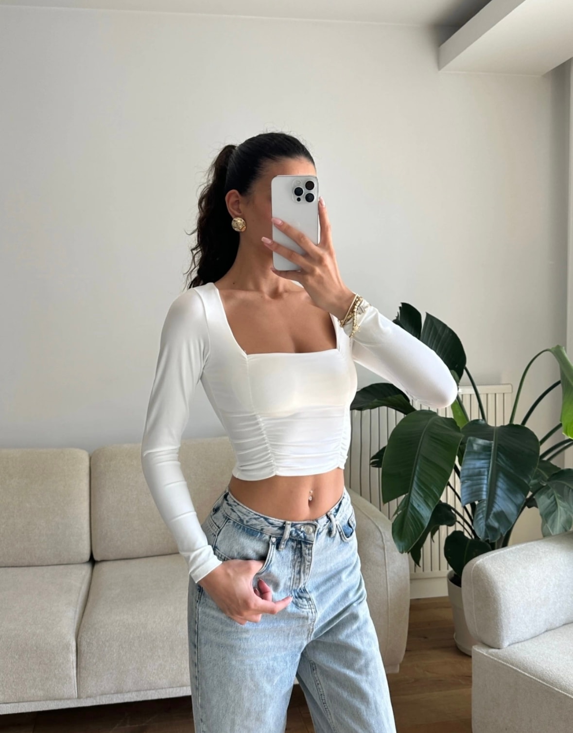 Kare Yaka Beyaz Crop Bluz