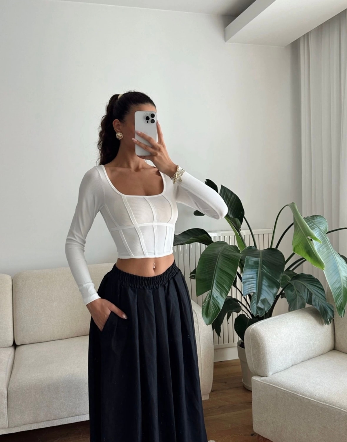 Fitilli U Yaka Beyaz Crop Bluz