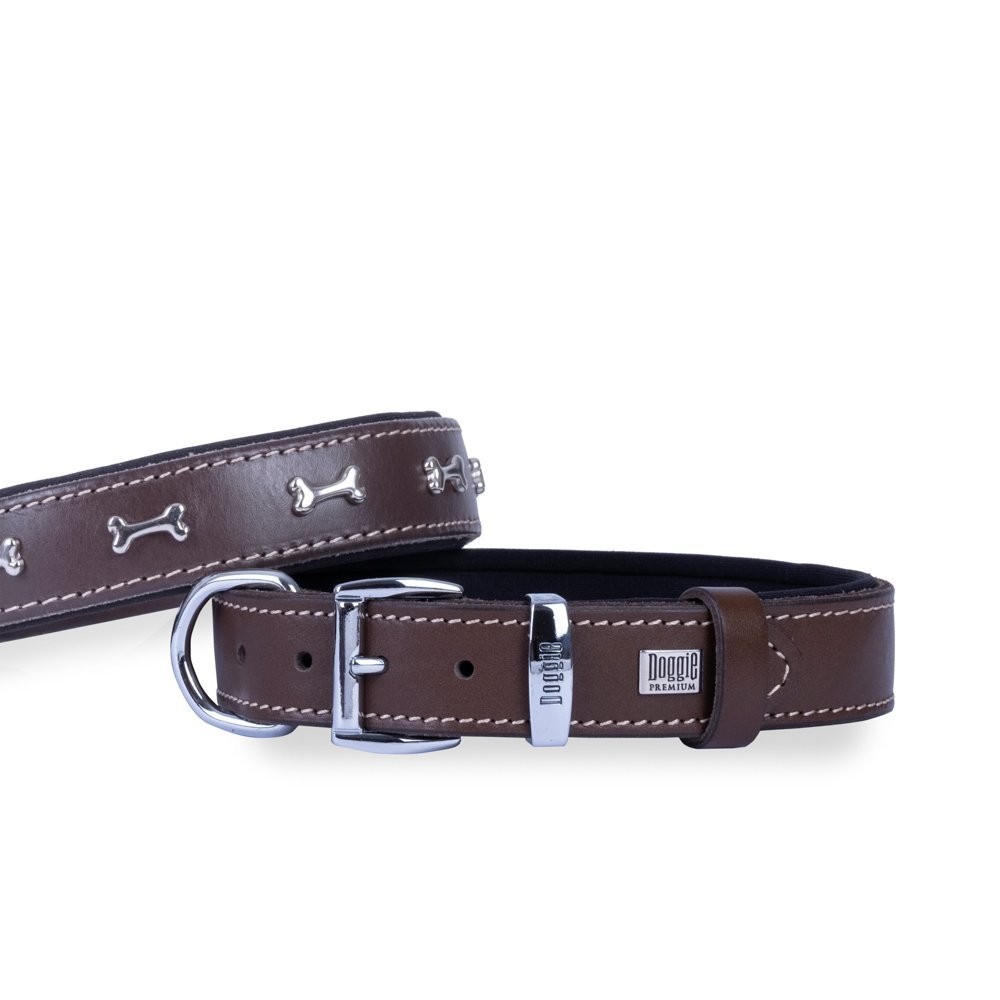 Doggie Konforlu Gerçek Deriden El Yapımı Kemik Süslü Köpek Boyun Tasması 2.5x37-45 Cm Kahverengi