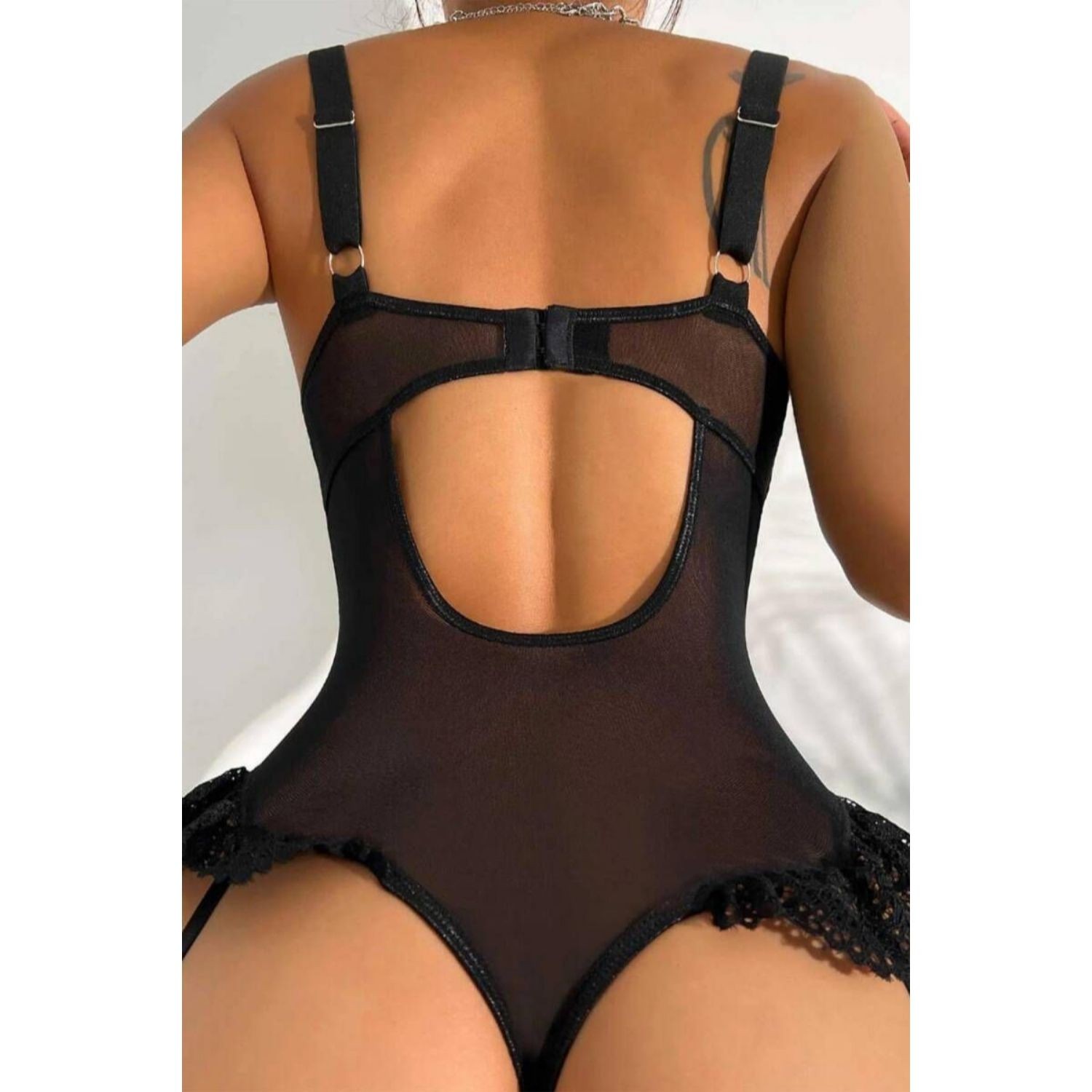Sens Fantezi Siyah Dantel&amp;amp;Transparan Görünümlü Belden Fırfırlı Erotik Jartiyerli Şık Tasarımlı Bodysuit