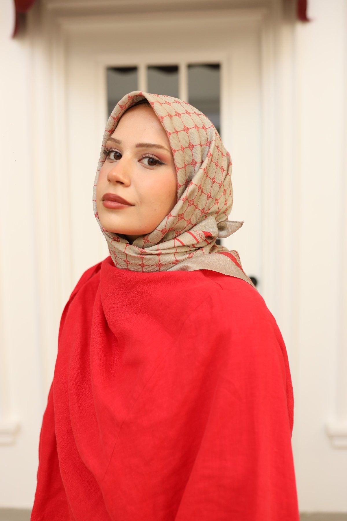 Monogram Desen Olinda Eşarp - koyu krem