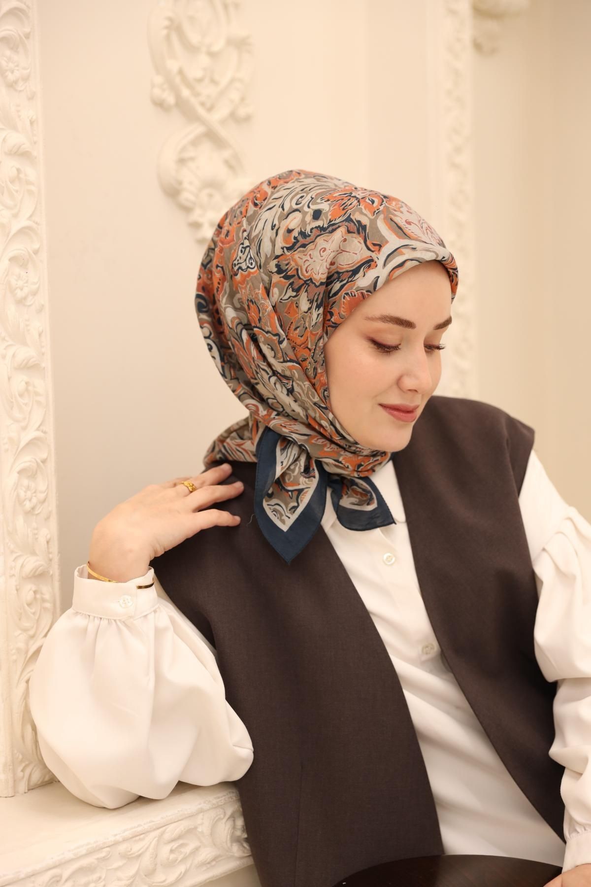 Süreyya Desen Olinda İpek Eşarp