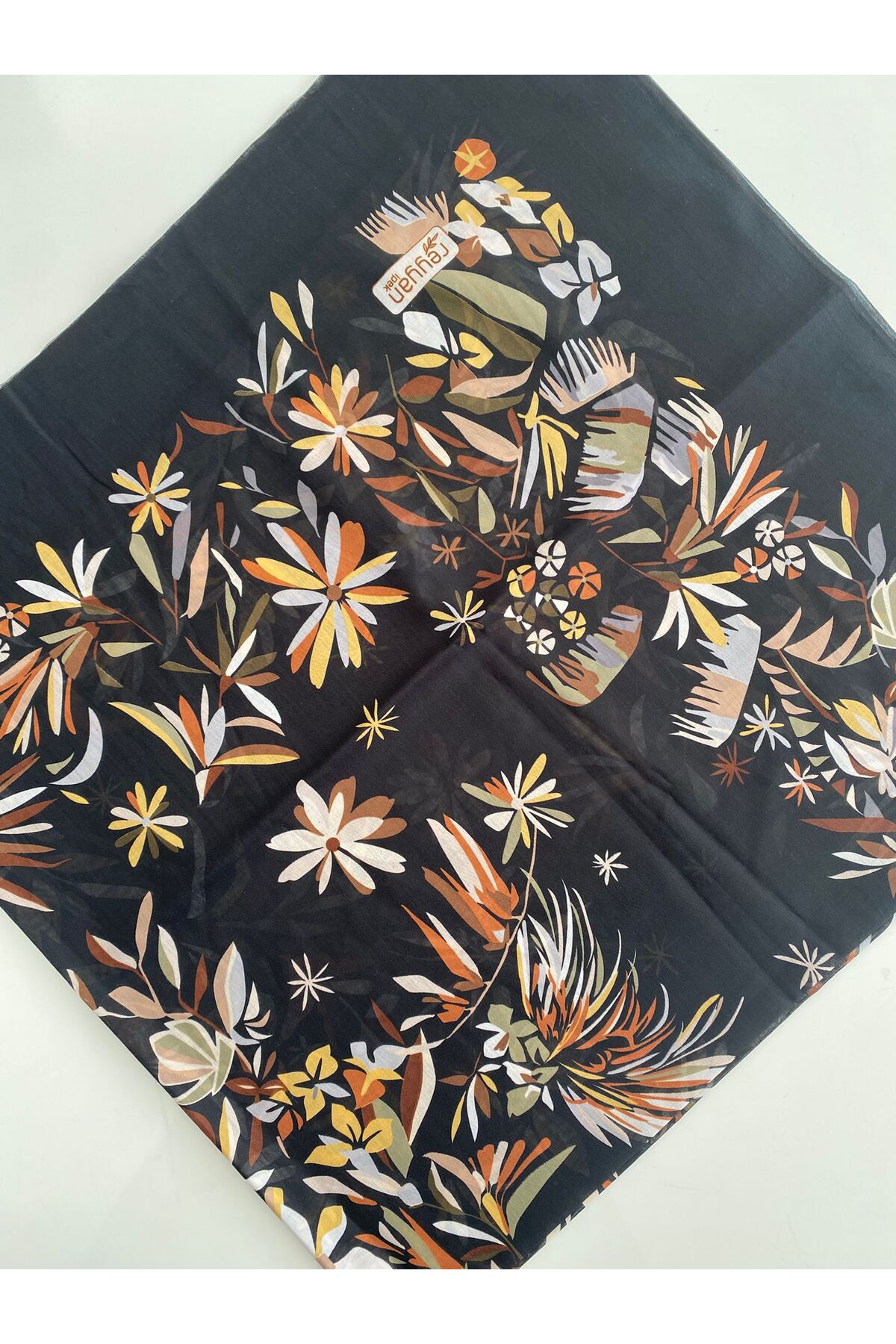 Çalı Desen İpek Oyalık Yazma - siyah