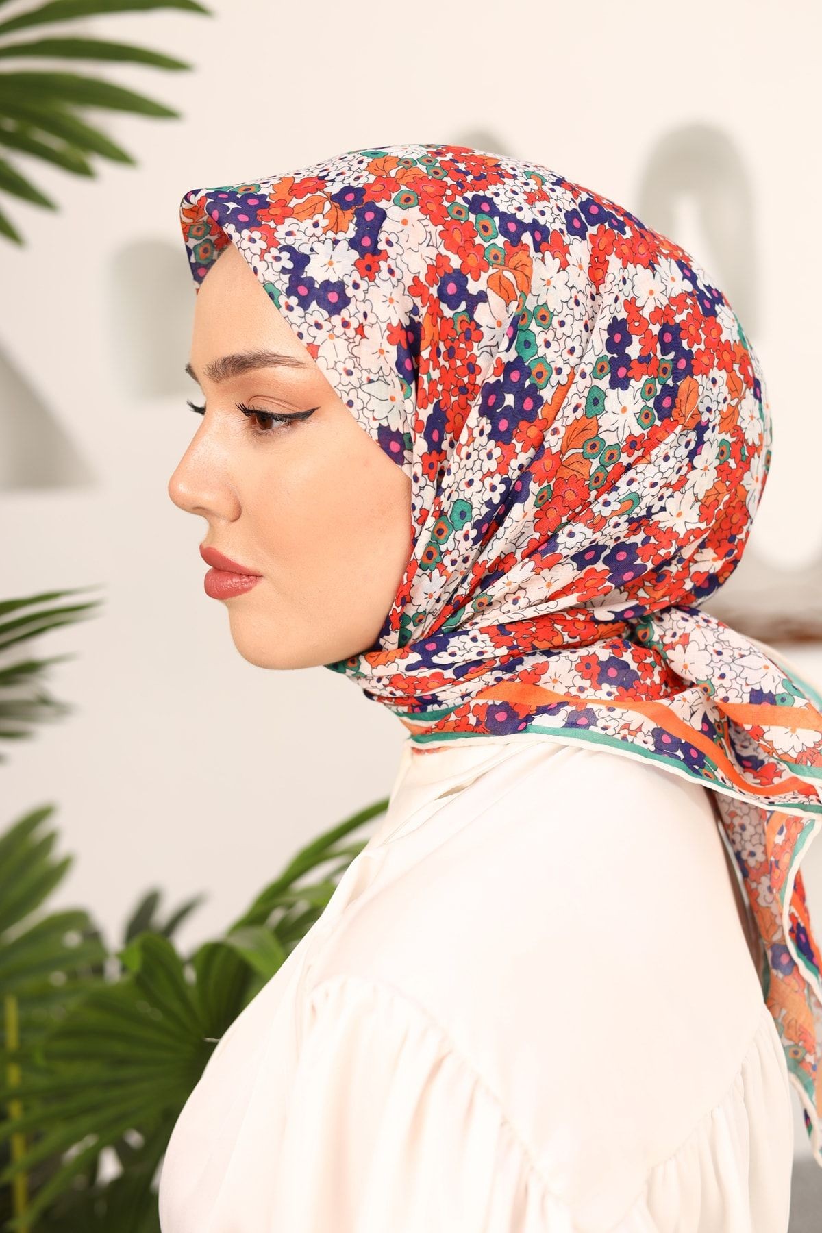 Bahçe Desen Soft Pamuk Eşarp