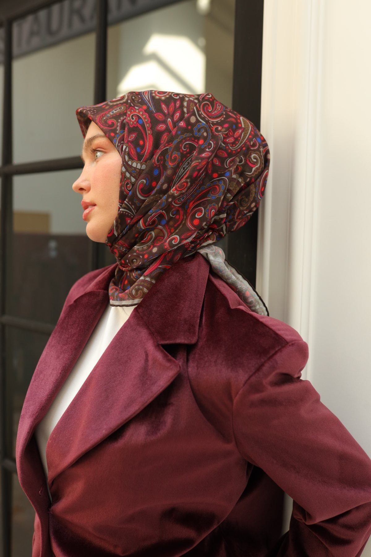 Figür Desen Soft Pamuk Eşarp