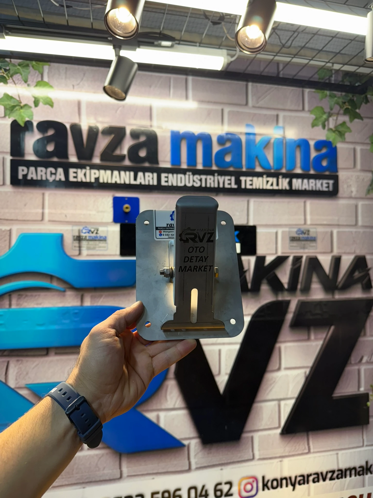 Rvz Krom Paslanmaz Tekli Oto Paspas Tutacağı - 1 Adet