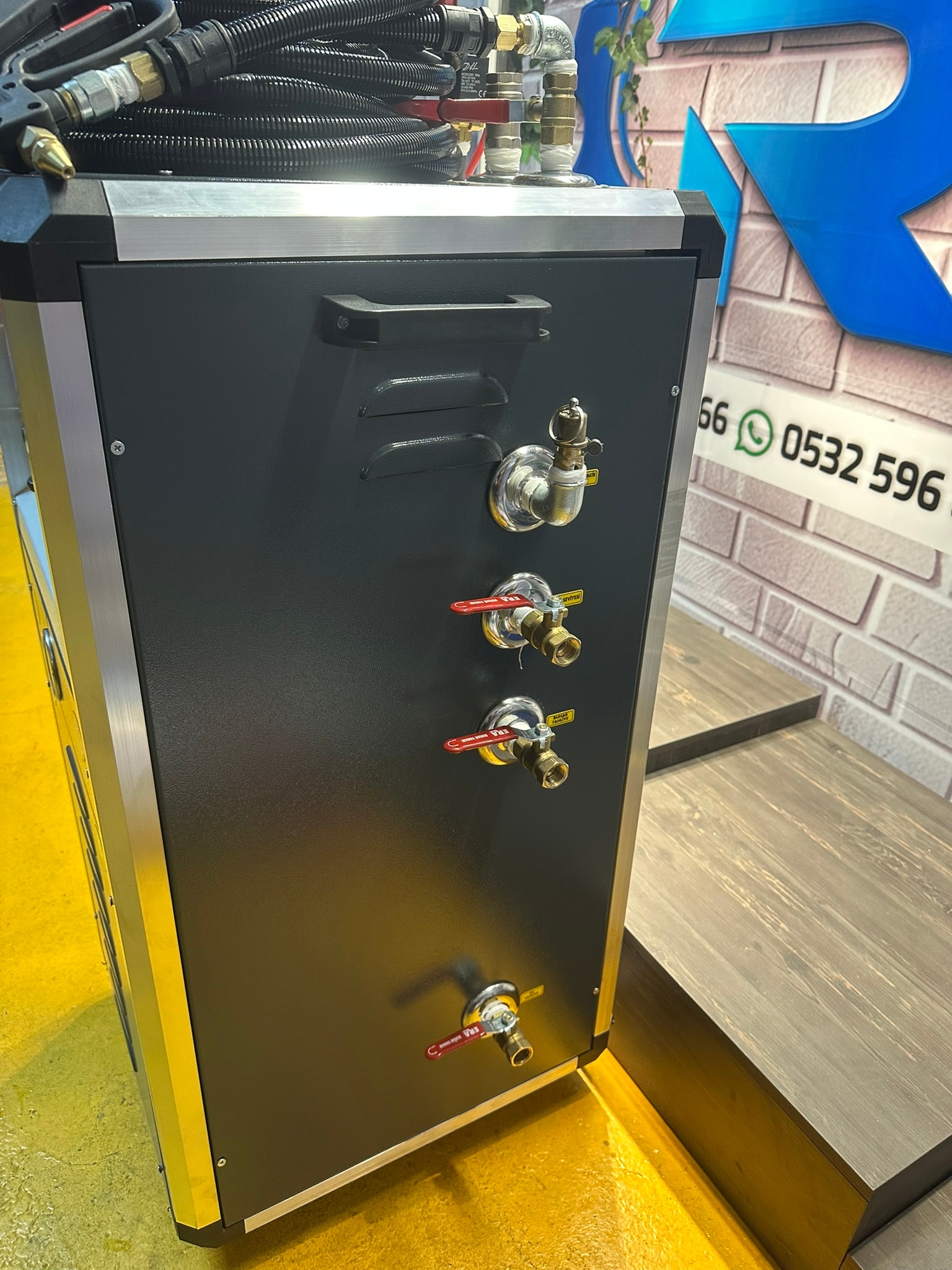 Rvz 40 Lt Kapasiteli Profesyonel Buhar Makinesi