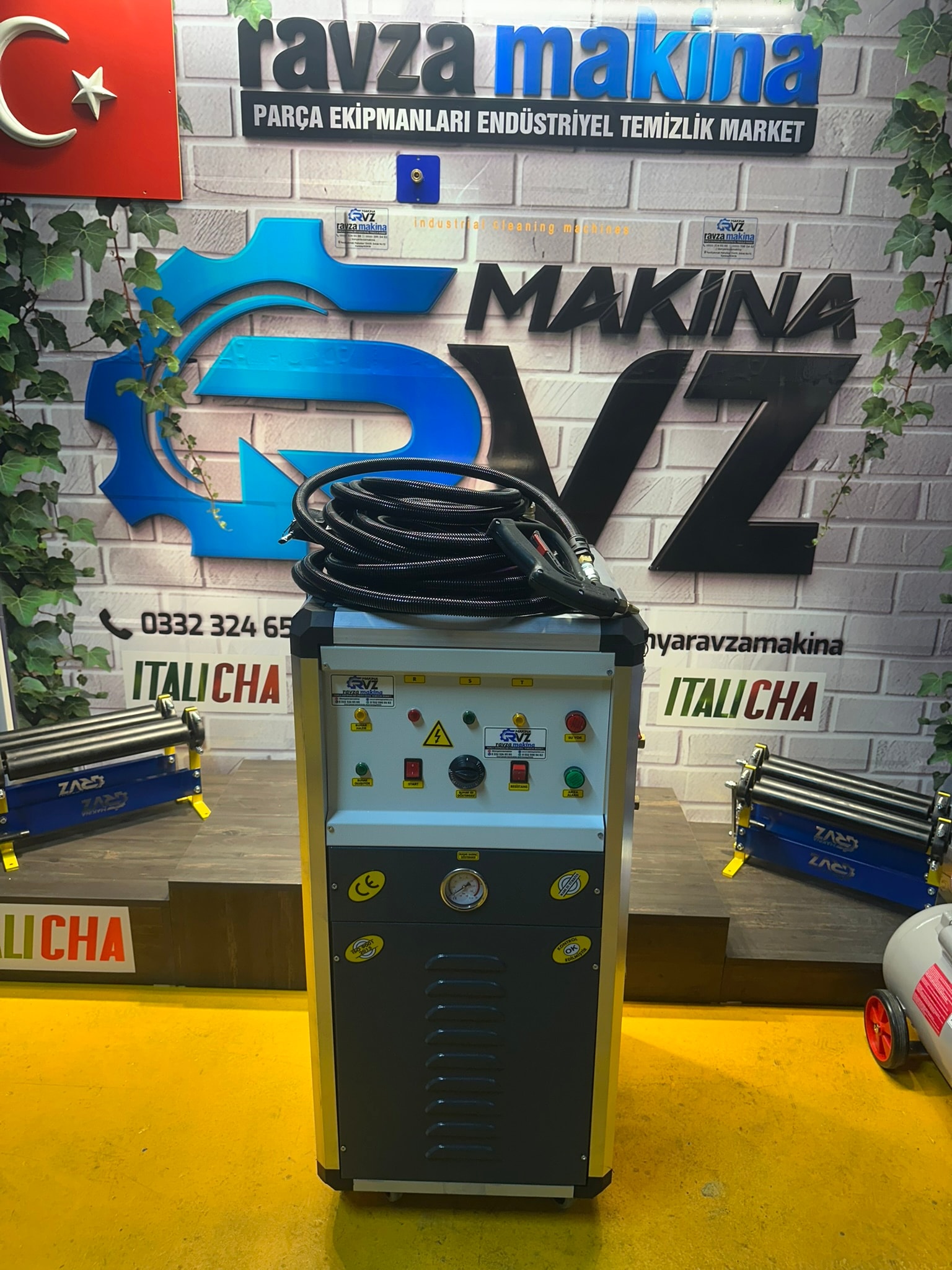 Rvz 40 Lt Kapasiteli Profesyonel Buhar Makinesi