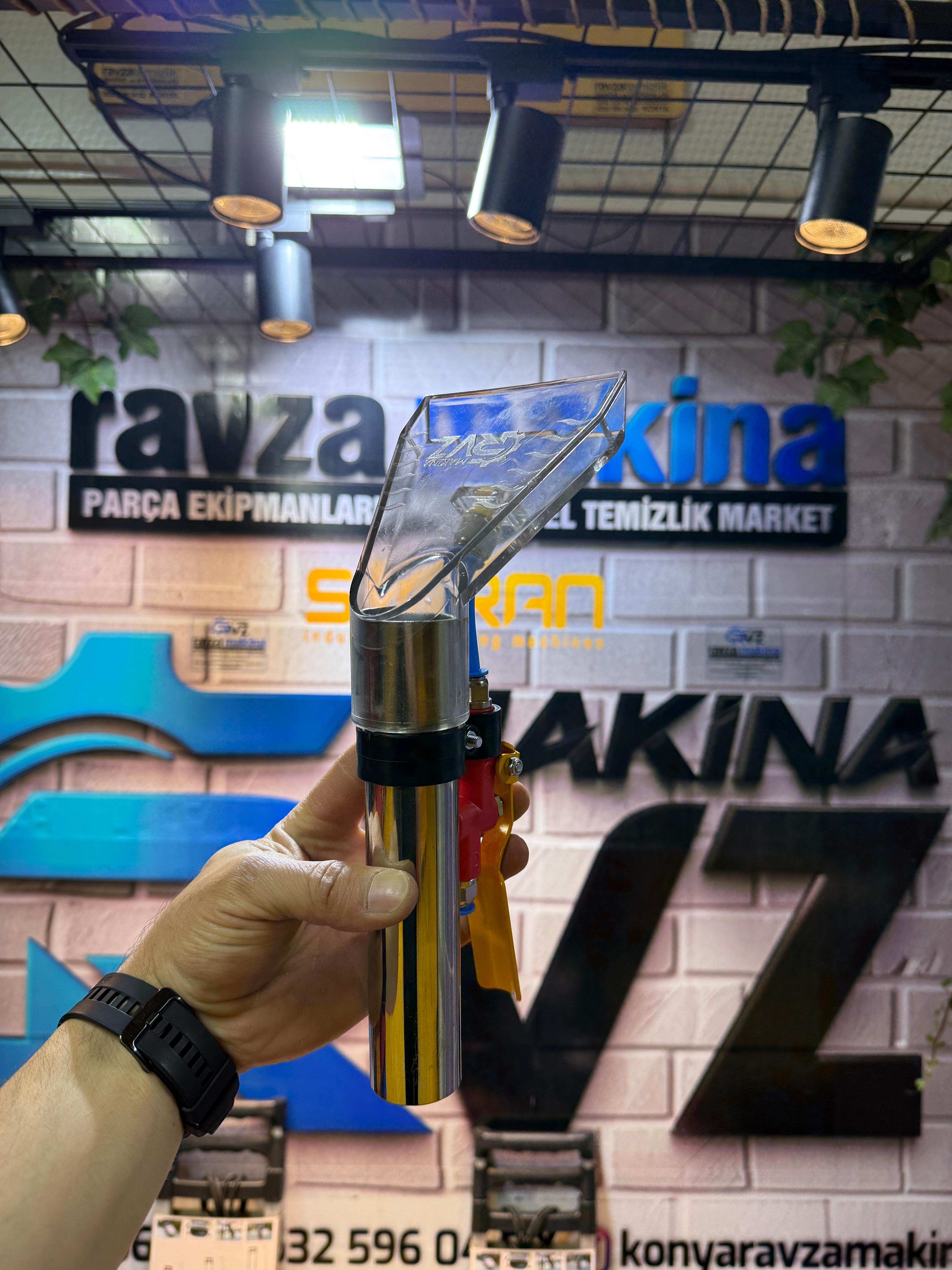 Safran / Anafor / Star / Fantom / Çözüm ve Vantos Uyumlu Şeffaf Mika Koltuk Aparatı
