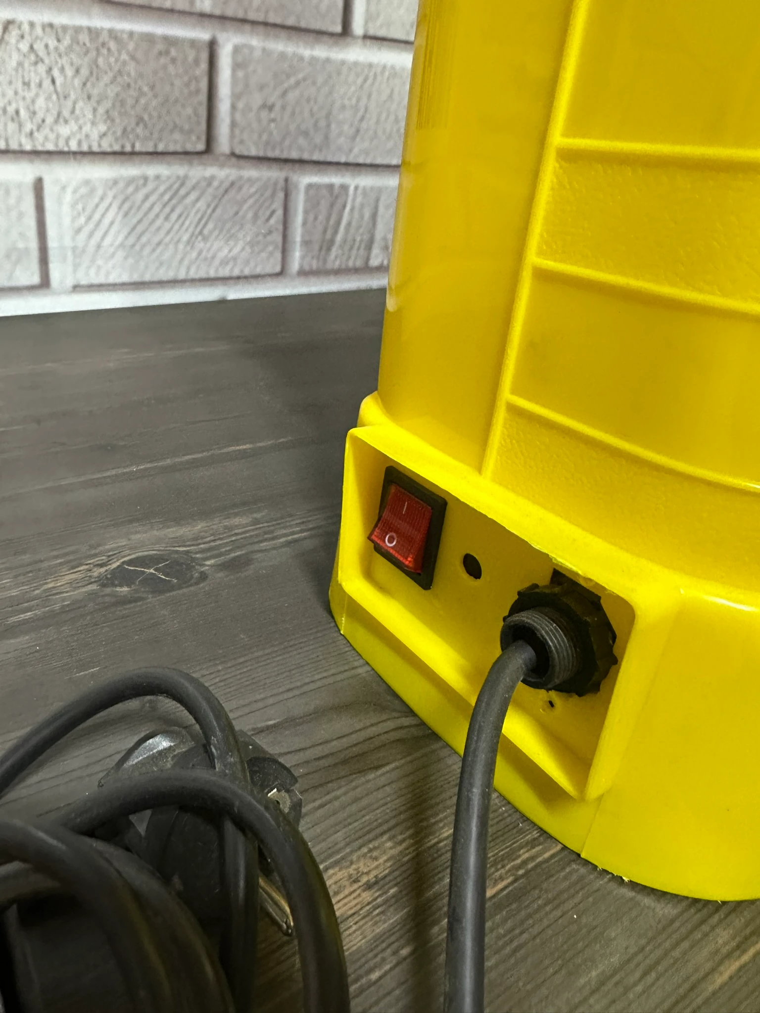 Rvz 16 Lt Elektrikli Sıvı Püskürtme Pompası + Hortum & Tetik Set Halinde