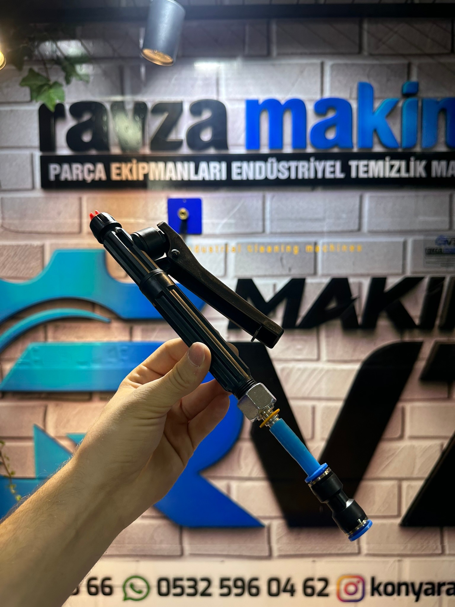 Rvz Plastik Modeli Yelpaze Atışlı İlaçlama Tetiği - 8 MM Jaklı