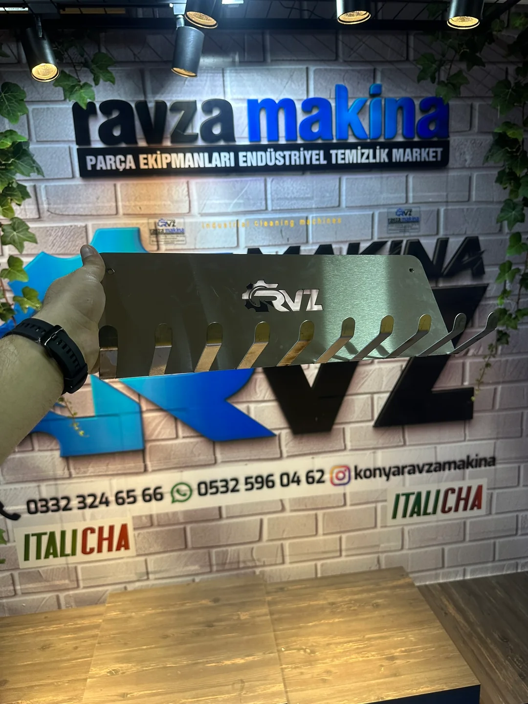 Rvz 10'lu Bez Asma Aparatı / Oto Detay Düzenleyici - Krom