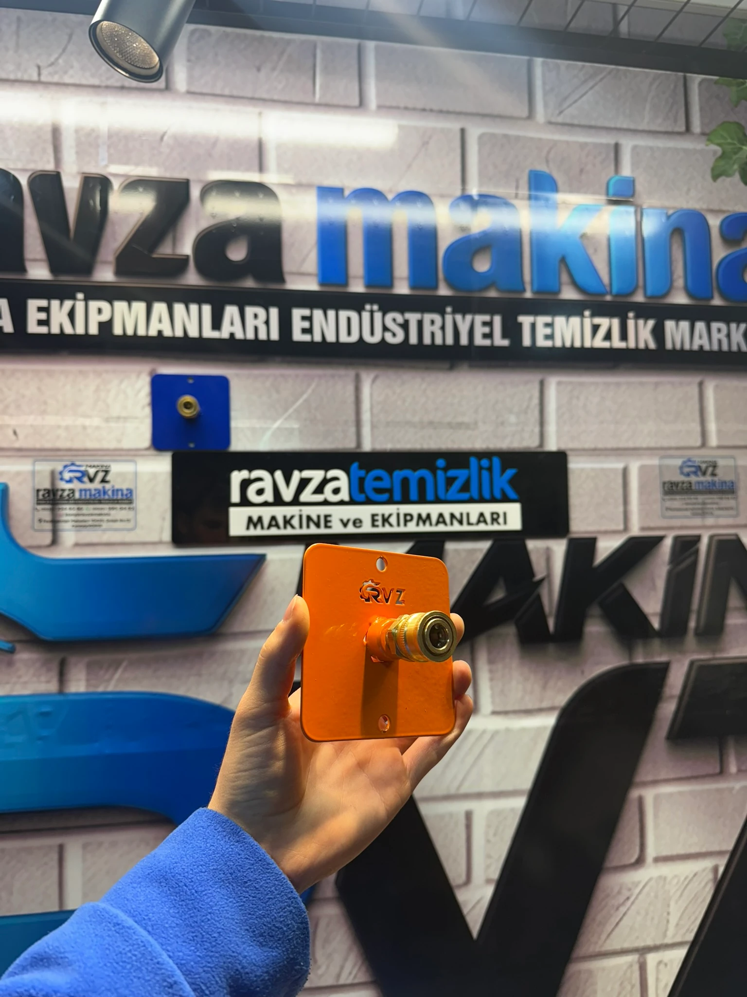 Rvz Jet Foam Asma Aparatı Jaklı / Oto Detay Düzenleyici