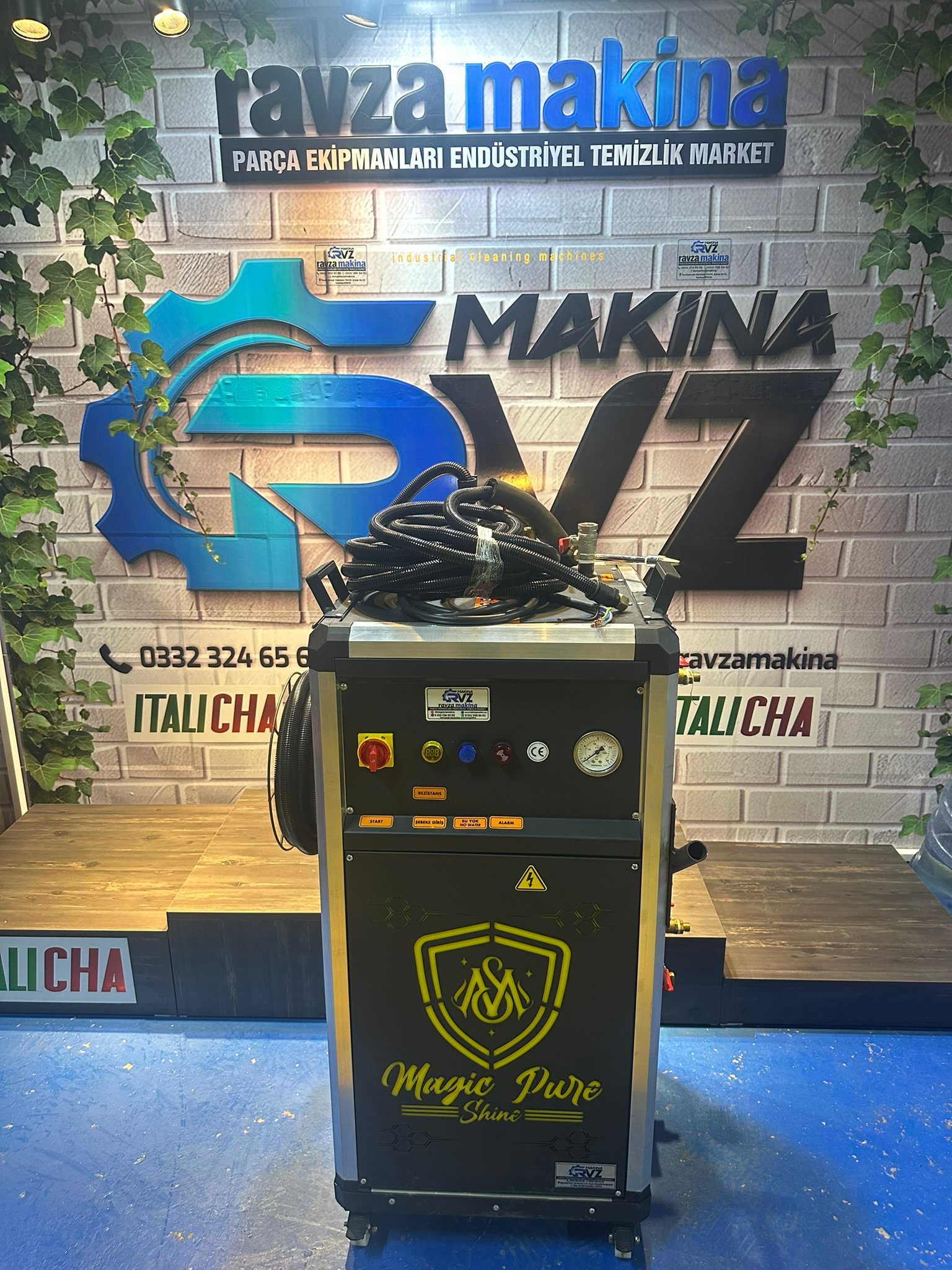Rvz 40 Lt Kapasiteli Yeni Nesil Profesyonel Buhar Makinesi