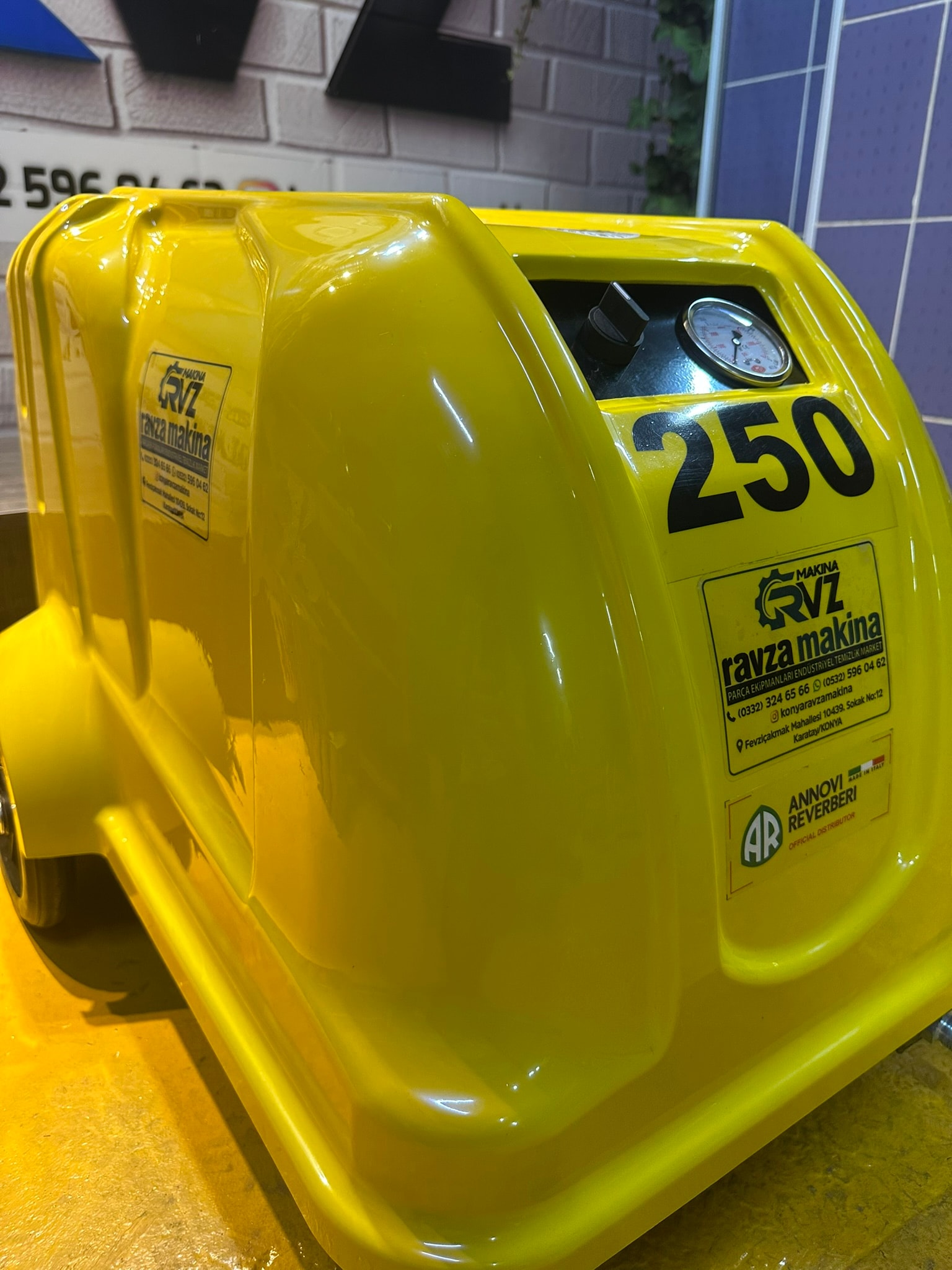 Rvz 250 Bar (380 V) Ar İtalyan Pompa Basınçlı Oto Yıkama Tazzik Makinası