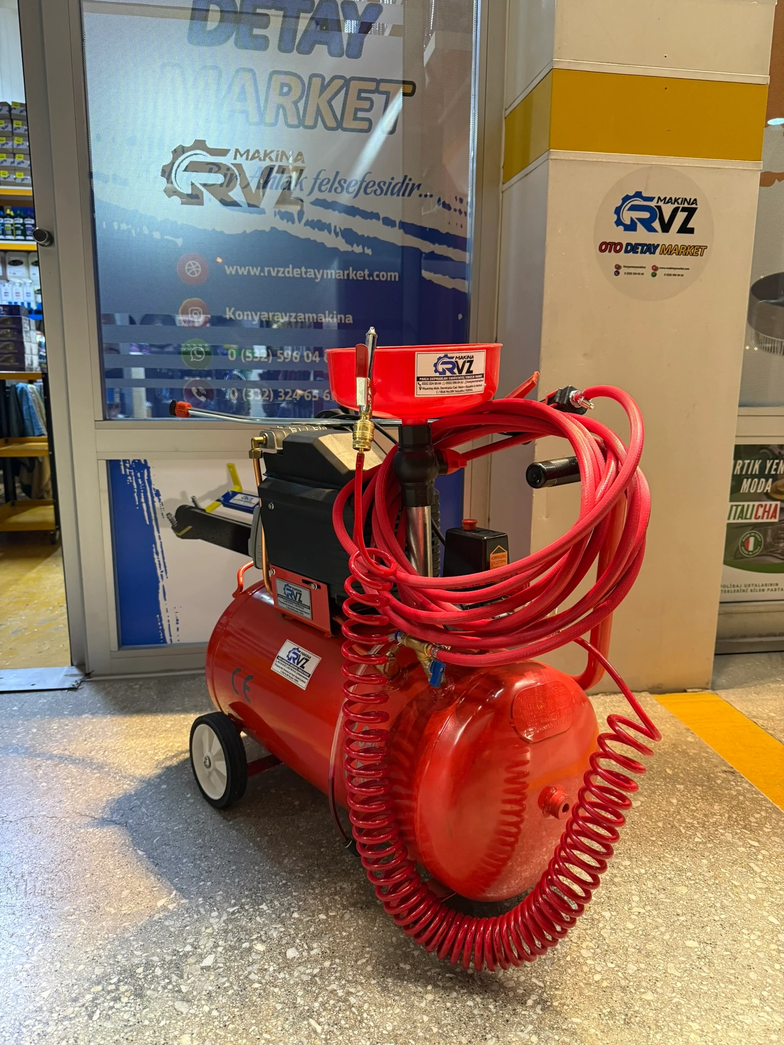 Rvz 50 Lt Kapasiteli Kompresör ve Köpük Tankı