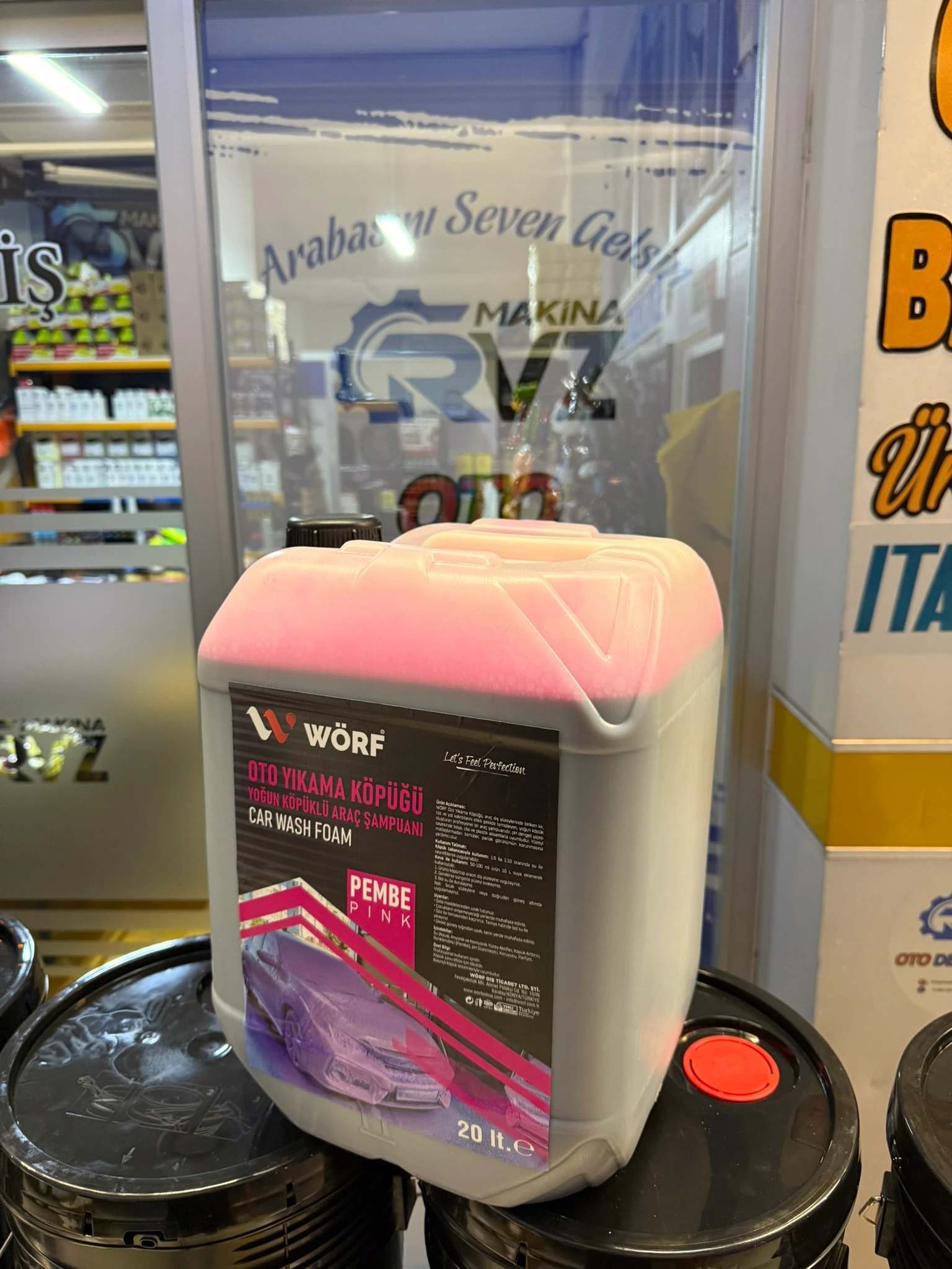 Wörf %90 Cilalı Yoğun Köpük Pembe Oto Şampuanı 20 LT.