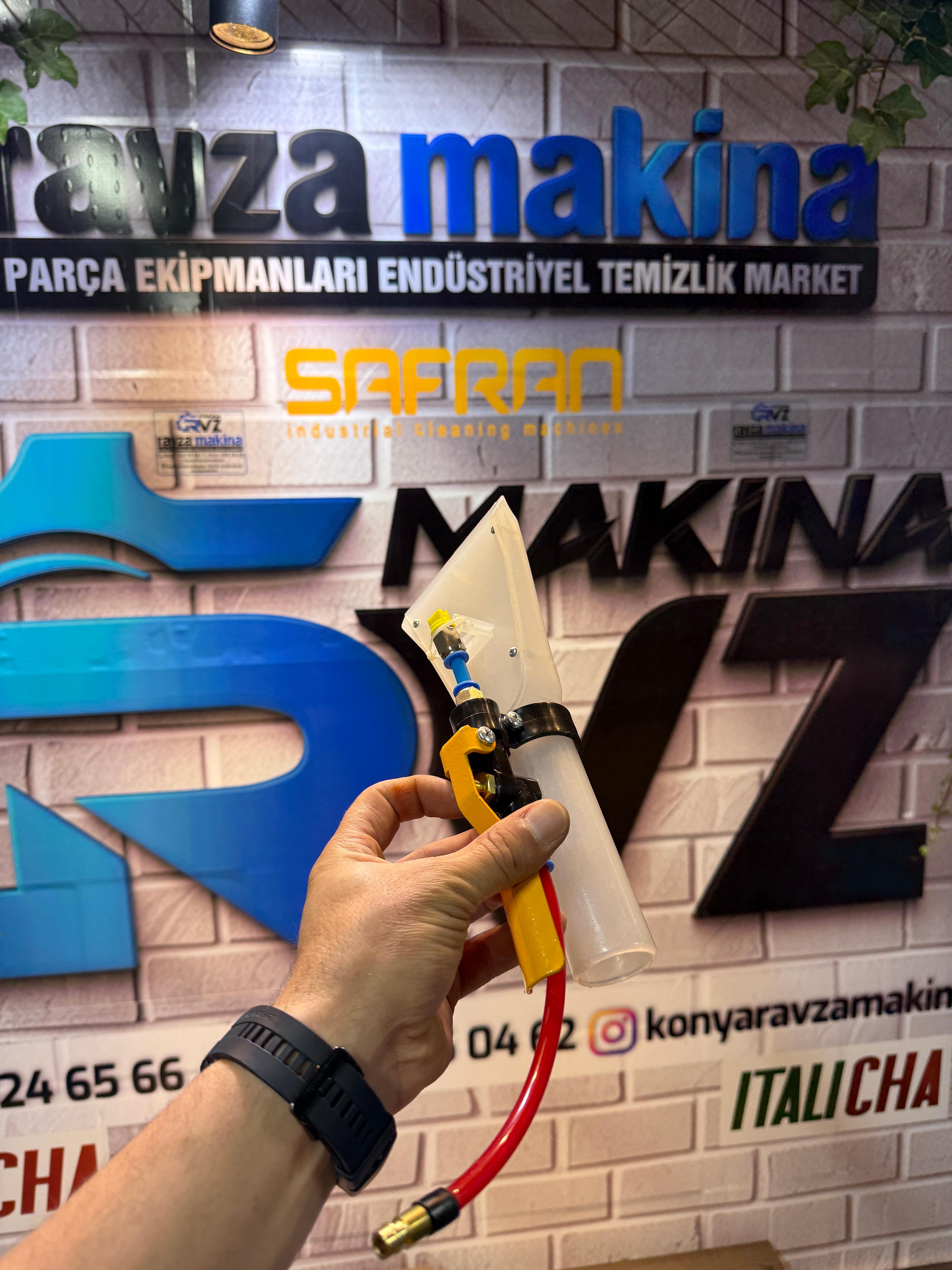 Rvz Safran / Anafor / Star / Fantom / Çözüm ve Vantos Uyumlu Dar Ağızlı Şeffaf Koltuk Aparatı