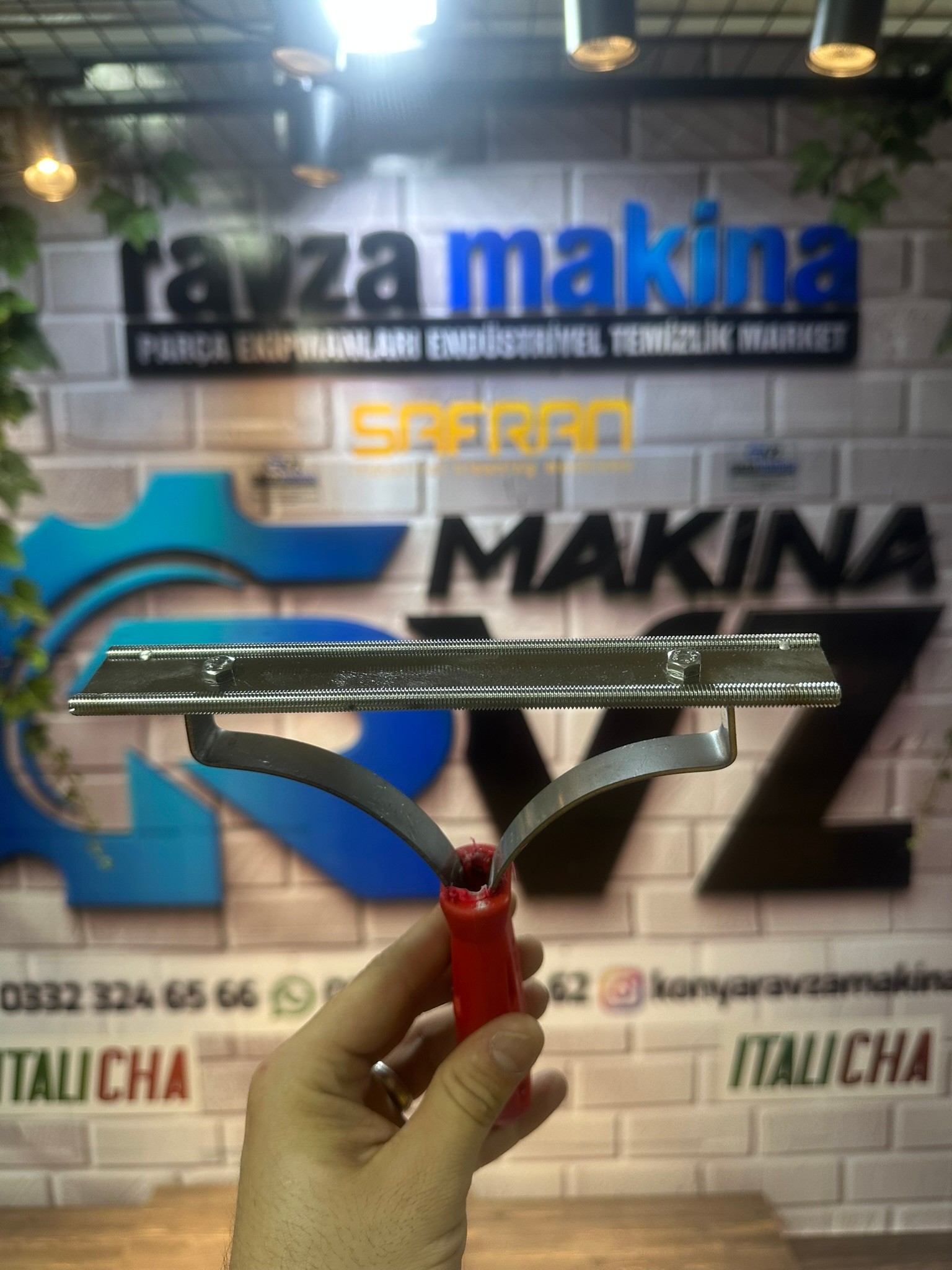 Rvz Halı Hav Alma Tarağı