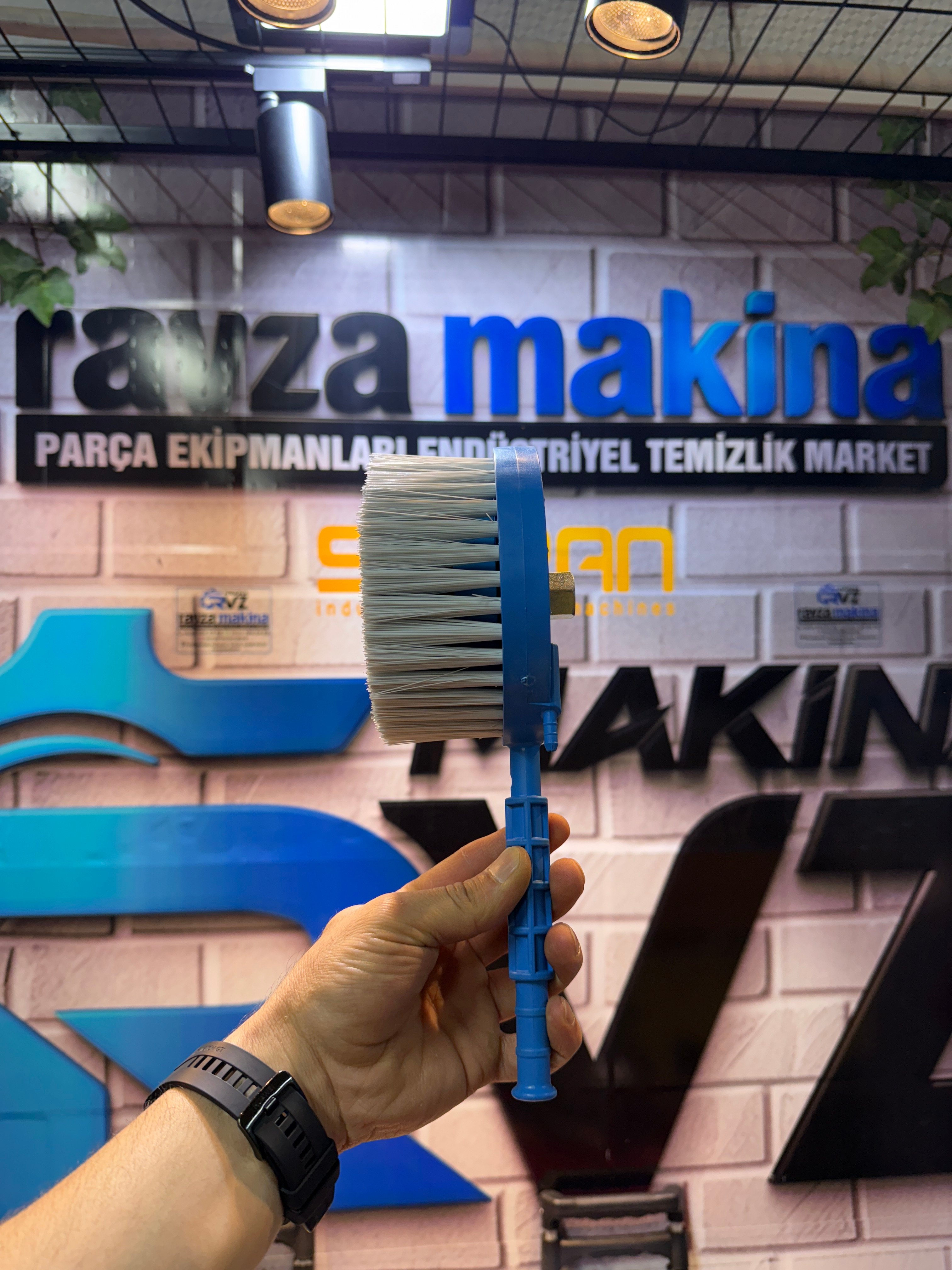 Rvz Su Sıçratmayan Fırça / İthal Yumuşak Kıl