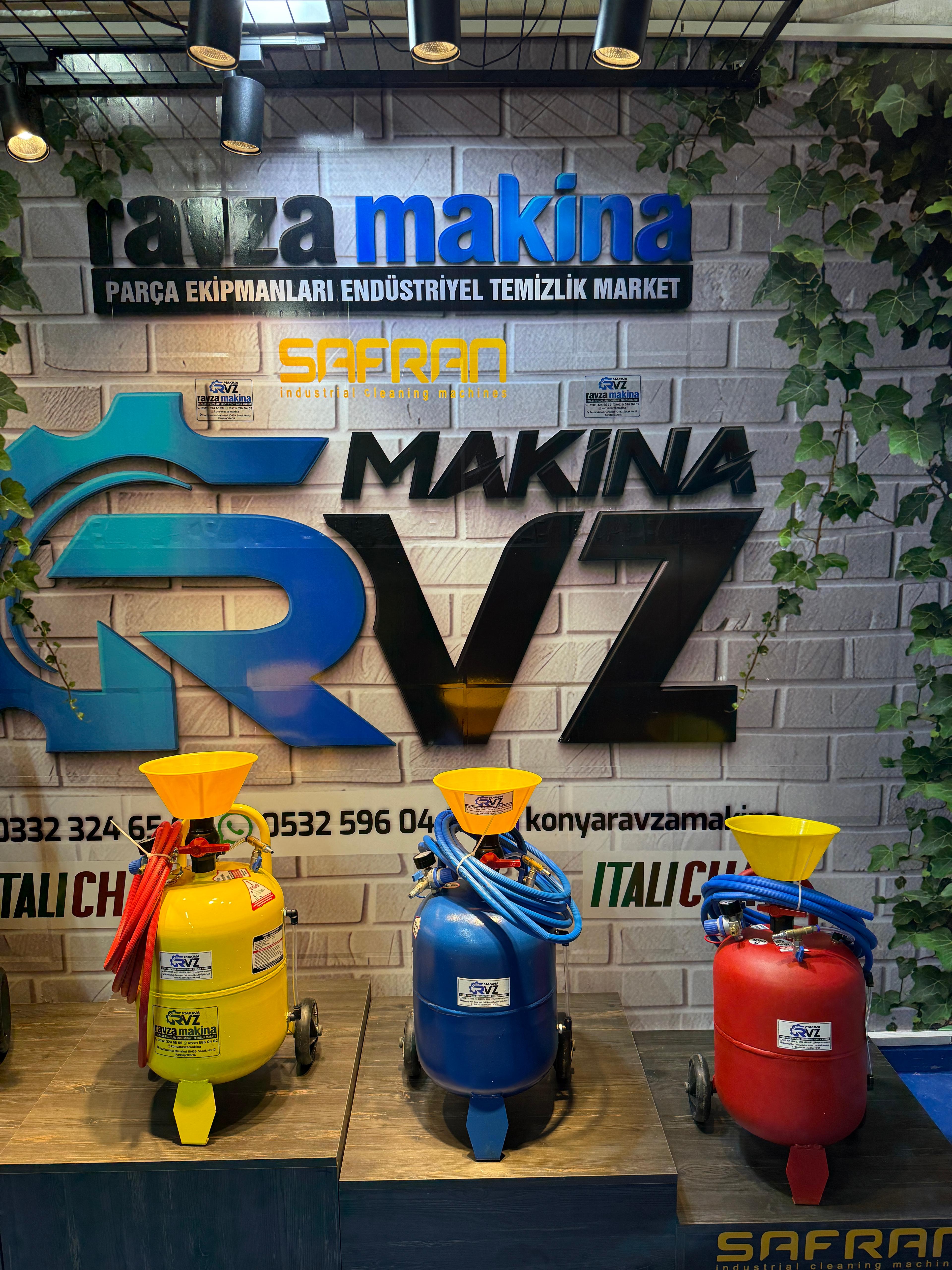 Rvz Köpük ve Sıvı Püskürtme Tankı 30 LT.