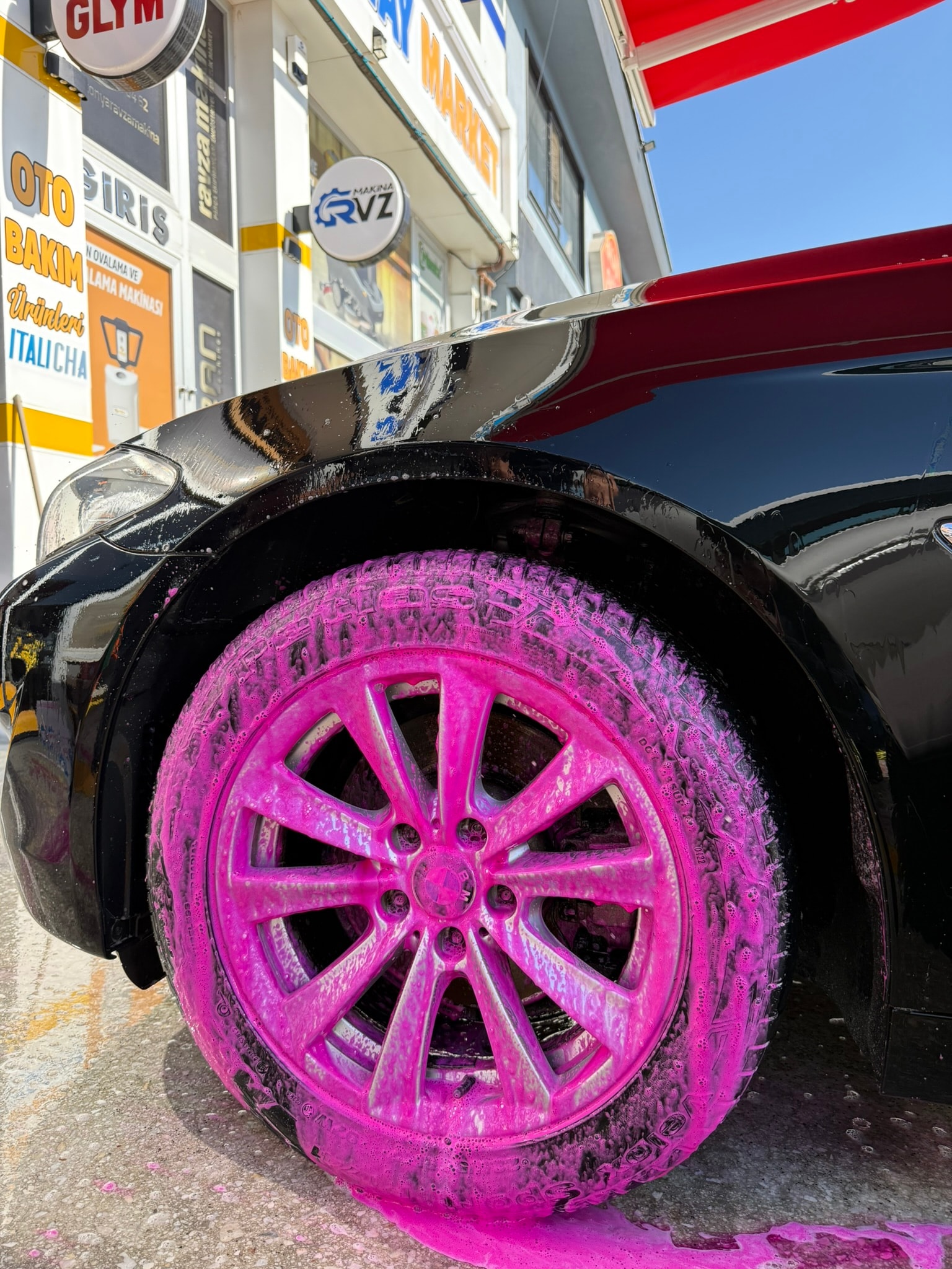Wörf %90 Cilalı Yoğun Köpük Pembe Oto Şampuanı 5 LT.