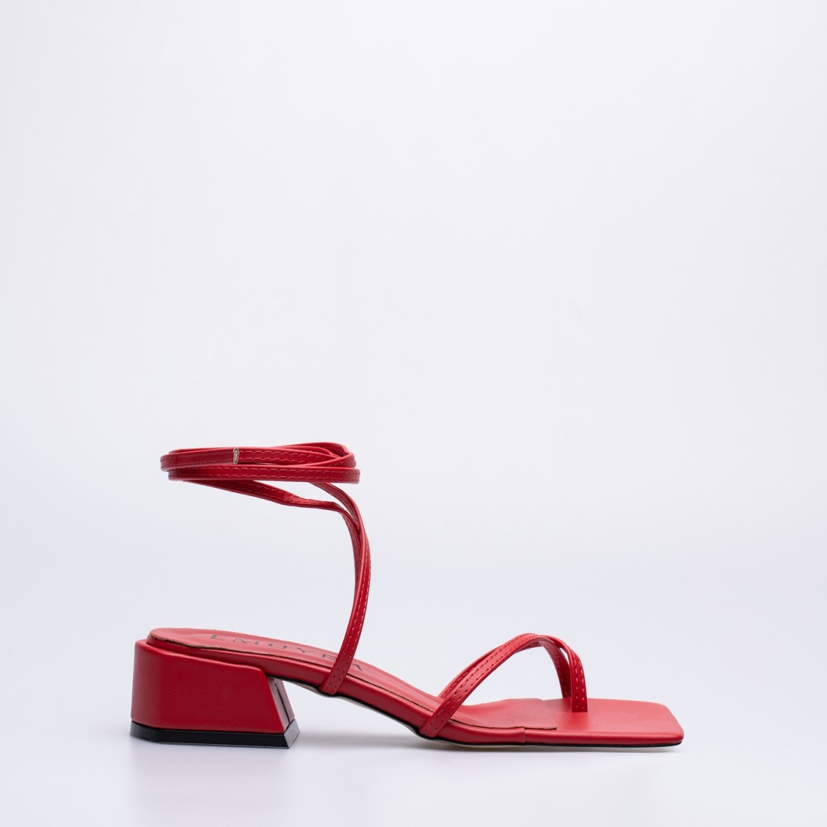 Raina Kalın Kısa Topuklu Sandalet Kırmızı