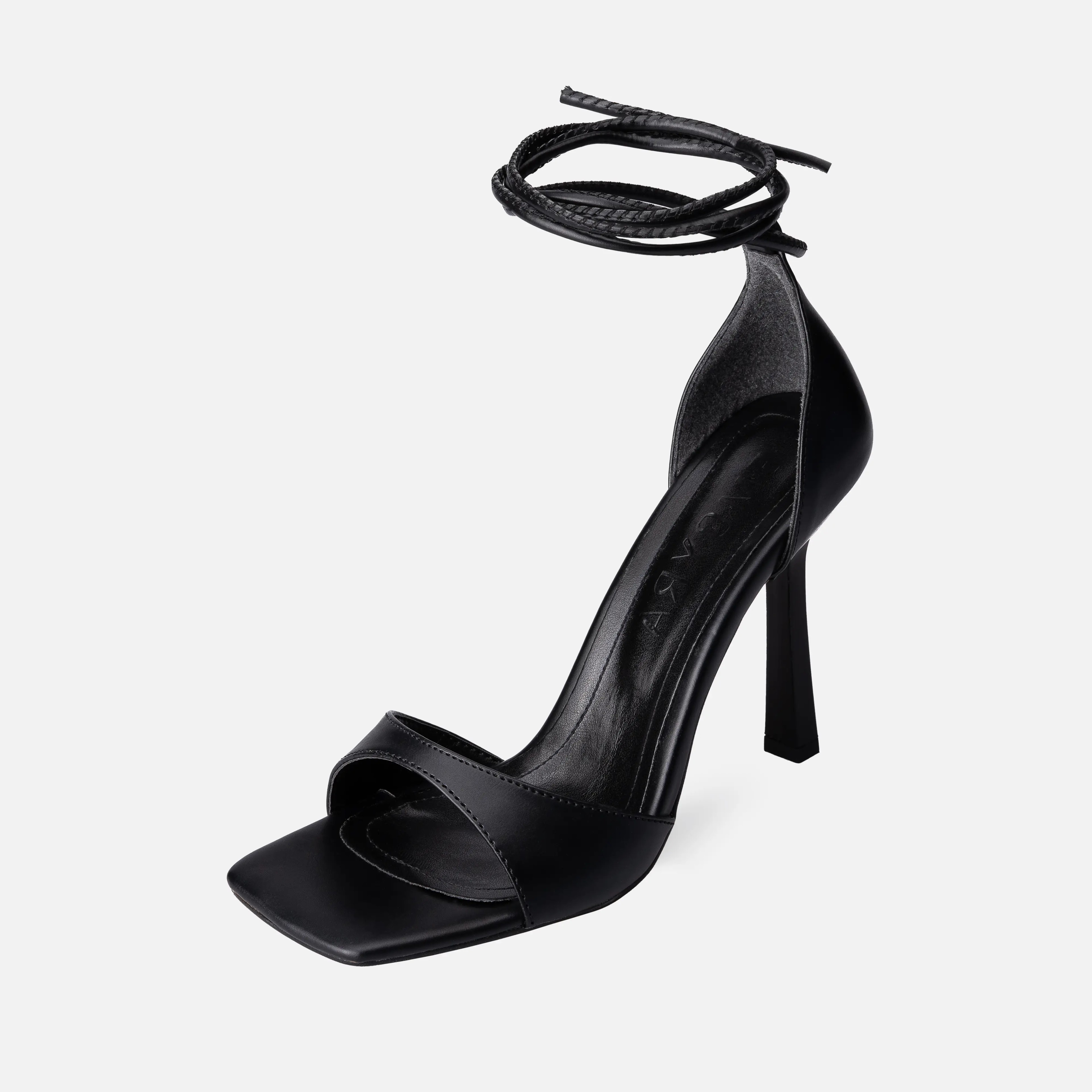 Bağcıklı İnce Yüksek Topuklu Ayakkabı - Siyah